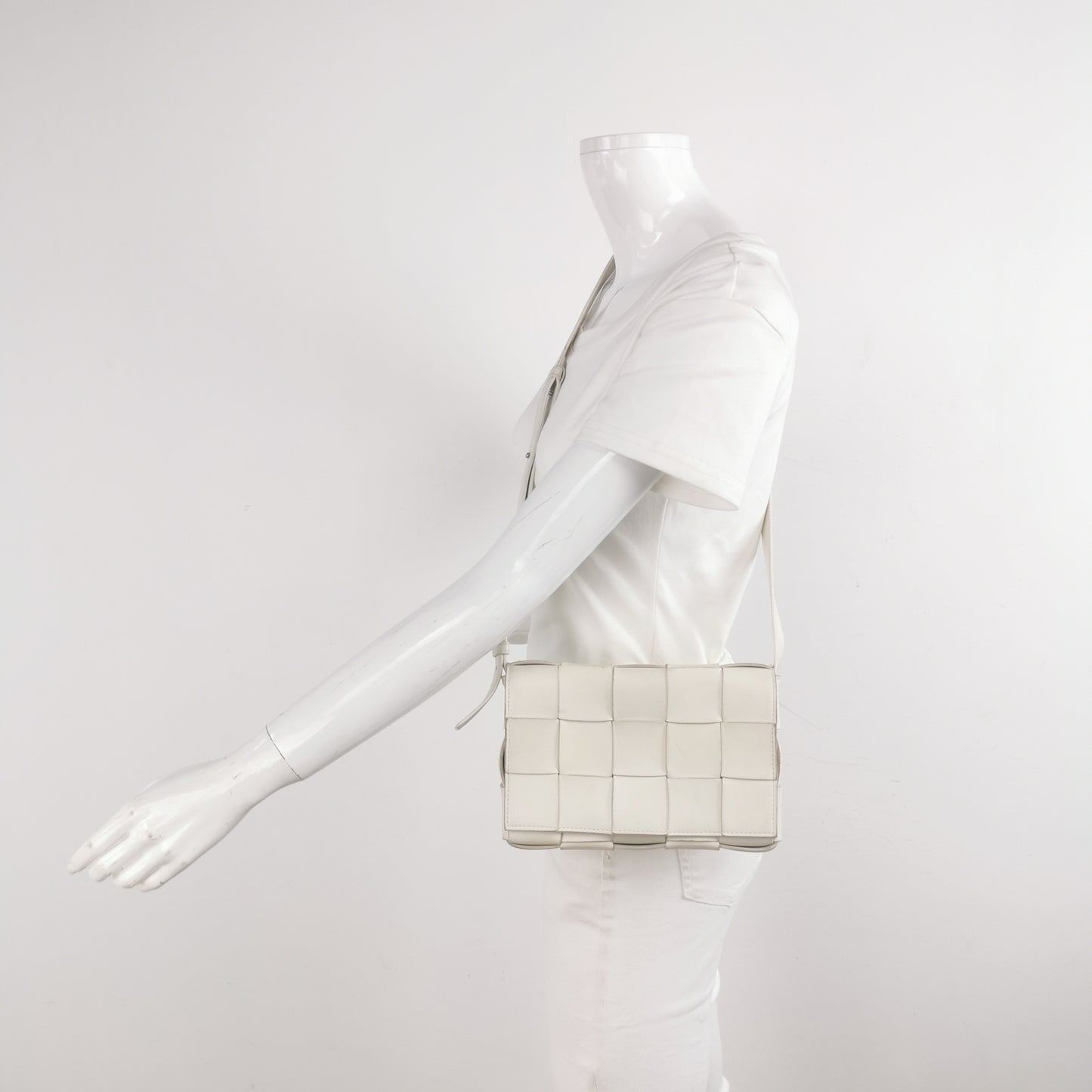 Bottega Veneta - Cassette Bag - Lambskin leather - White - (medium)