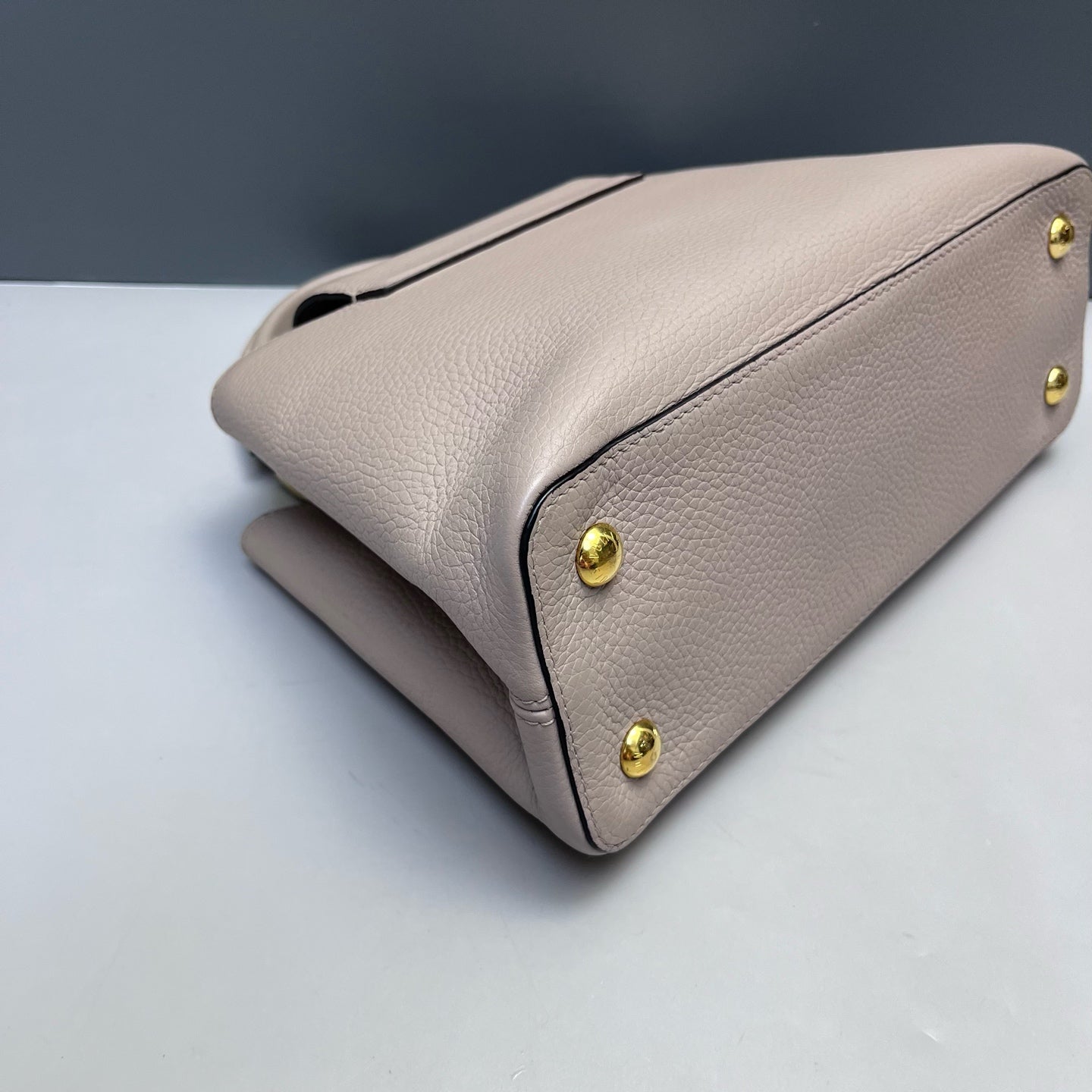 Louis Vuitton - Capucines BB - Taurillon leather - Grey - (Small)