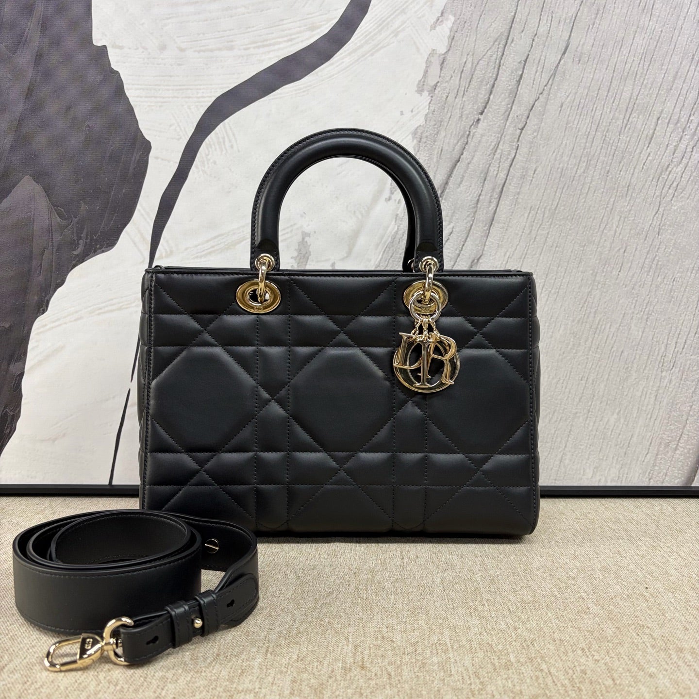 Dior - Lady D-Sire Medium - Lambskin leather - Black with Gold-Tone Hardware - (medium)