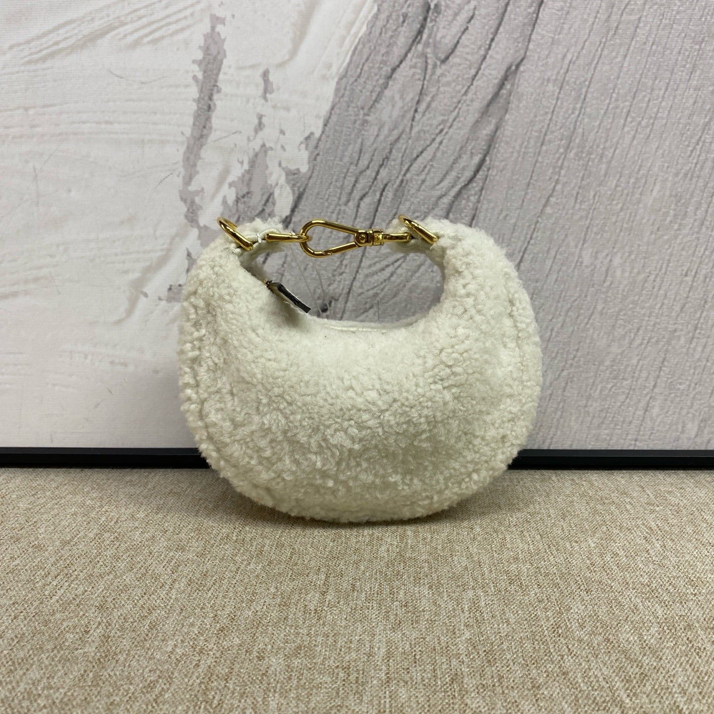 Fendi - Crescent Bag CE8629 - Lambswool felt - White with Gold-Tone Hardware - (mini)