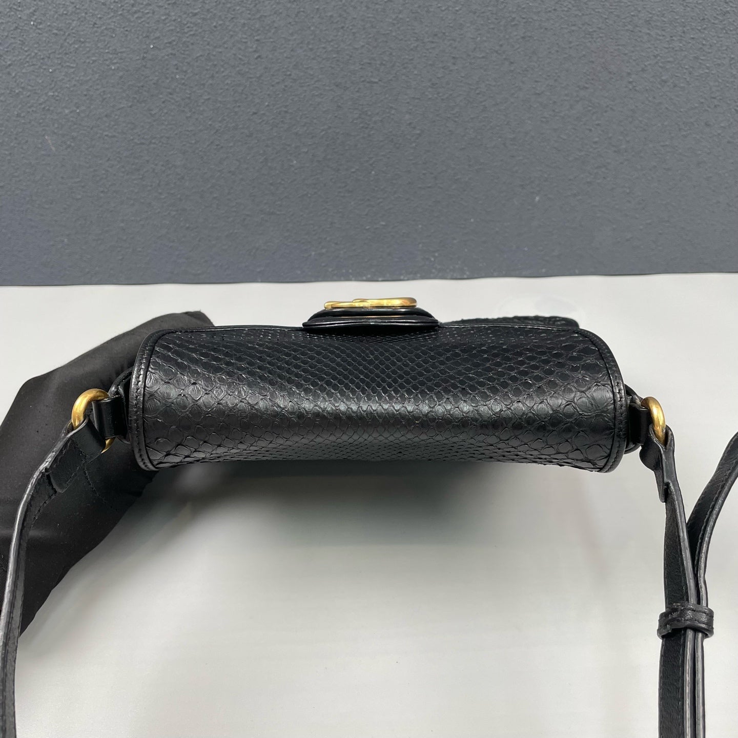 Gucci - GG Messenger Bag - Exotic leathers - Python and Leather - Black - (small)