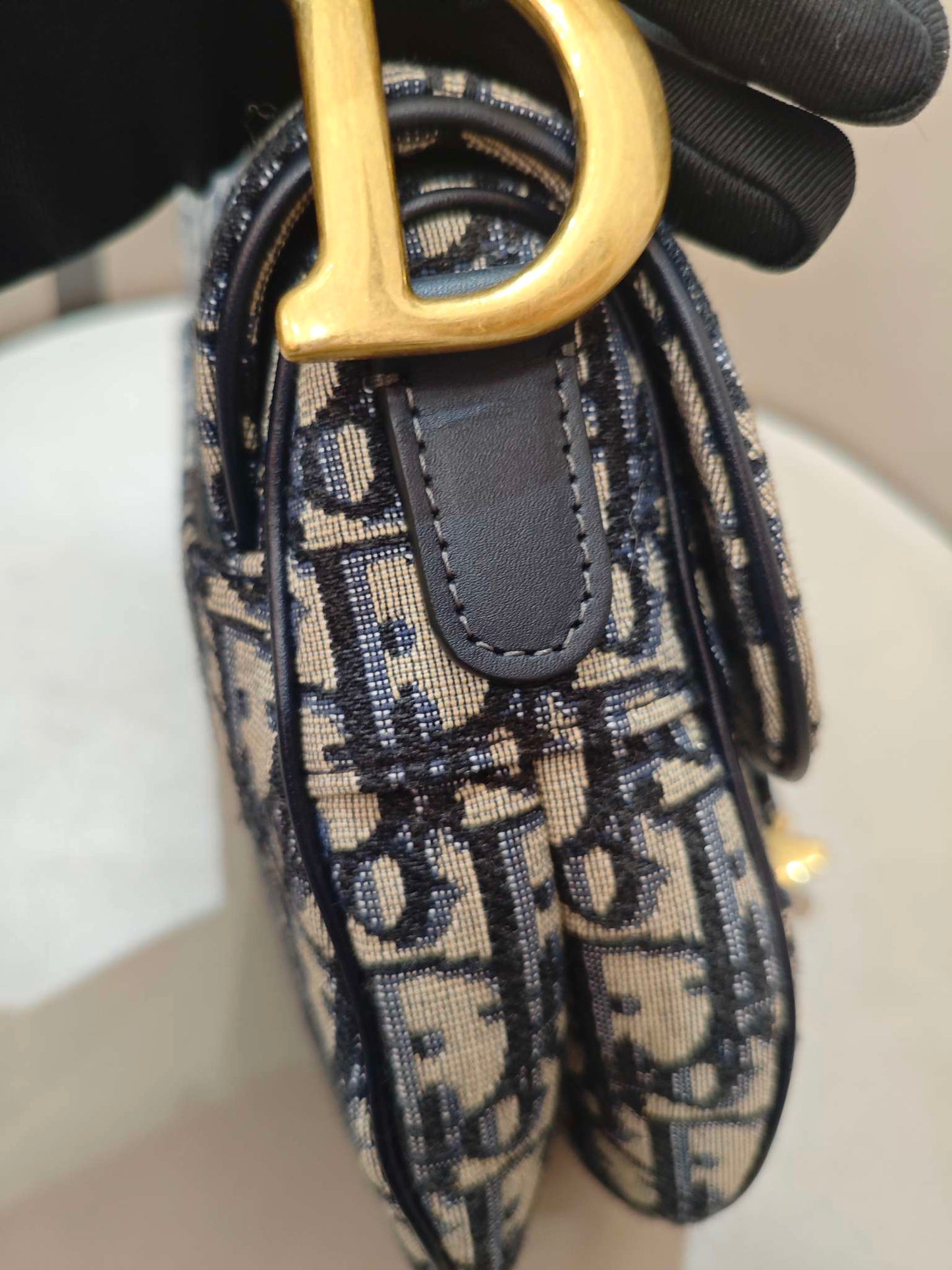 Dior - Saddle Bag - Dior Oblique Jacquard Canvas with Leather Trim - Navy Blue and Beige - (Medium)