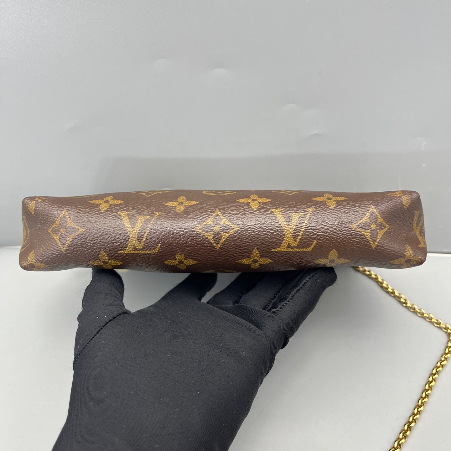 Louis Vuitton - Pochette Accessoires (Red Interior) - Monogram coated canvas with red grained leather trim - Brown - (mini)