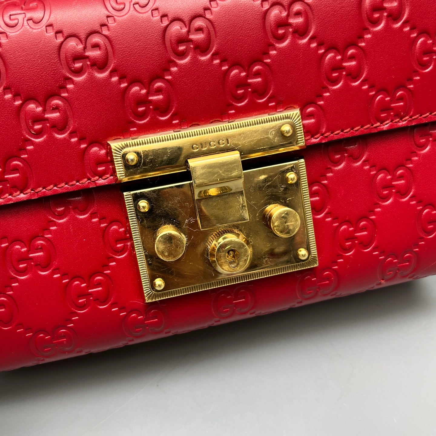 Gucci - Padlock Chain Bag - Embossed leather - Red - (mini)