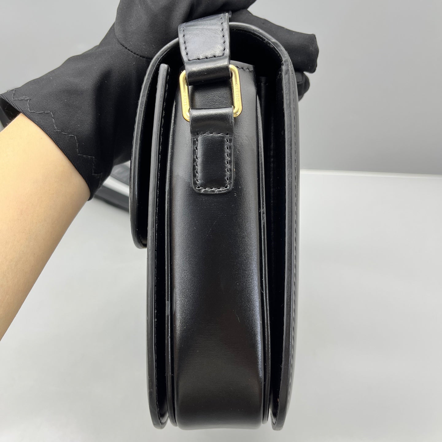 Celine - Teen Triomphe Bag - Smooth calfskin leather - Black - (Small)