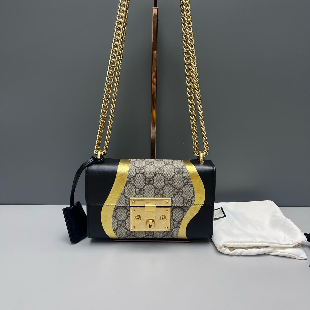 Gucci - Padlock Small Shoulder Bag - GG Supreme canvas with leather trim and metallic accents - Beige, Black, Gold - (small)