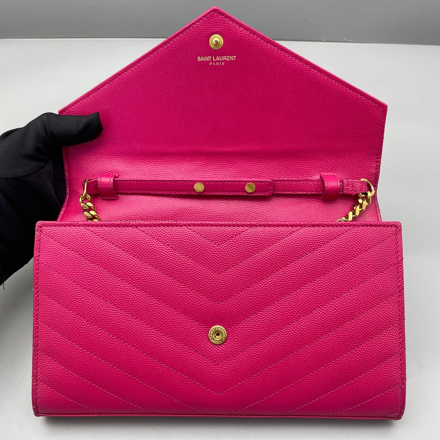 Saint Laurent - Monogram Envelope Chain Bag - Grained calfskin leather - Hot Pink with Gold-Tone Hardware - (medium)
