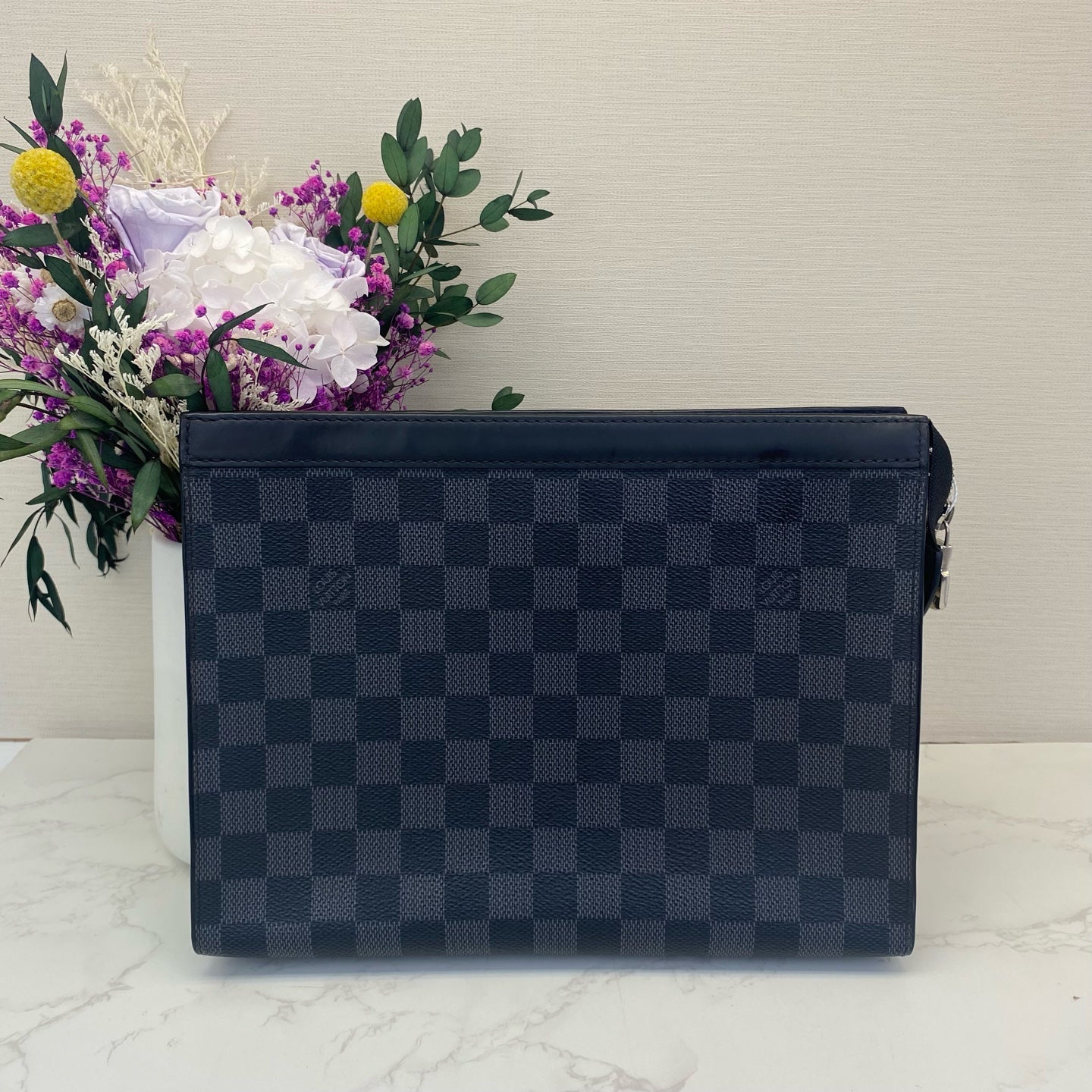 Louis Vuitton - Pochette Voyage - Damier Graphite canvas with leather trim - Black - (medium)