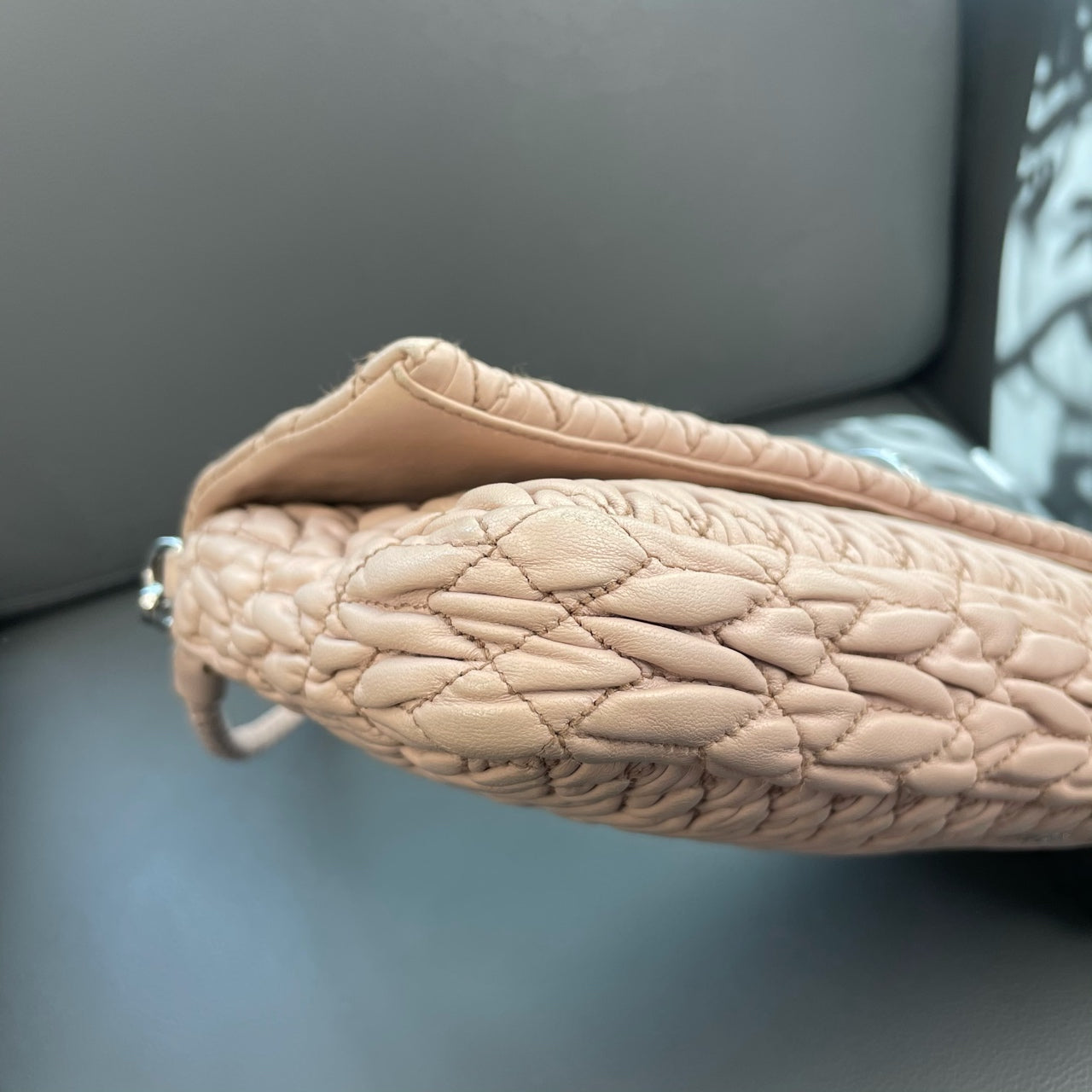 Miu Miu - Crystal Series Matelassé Shoulder Bag - Lambskin leather - Beige - (mini)