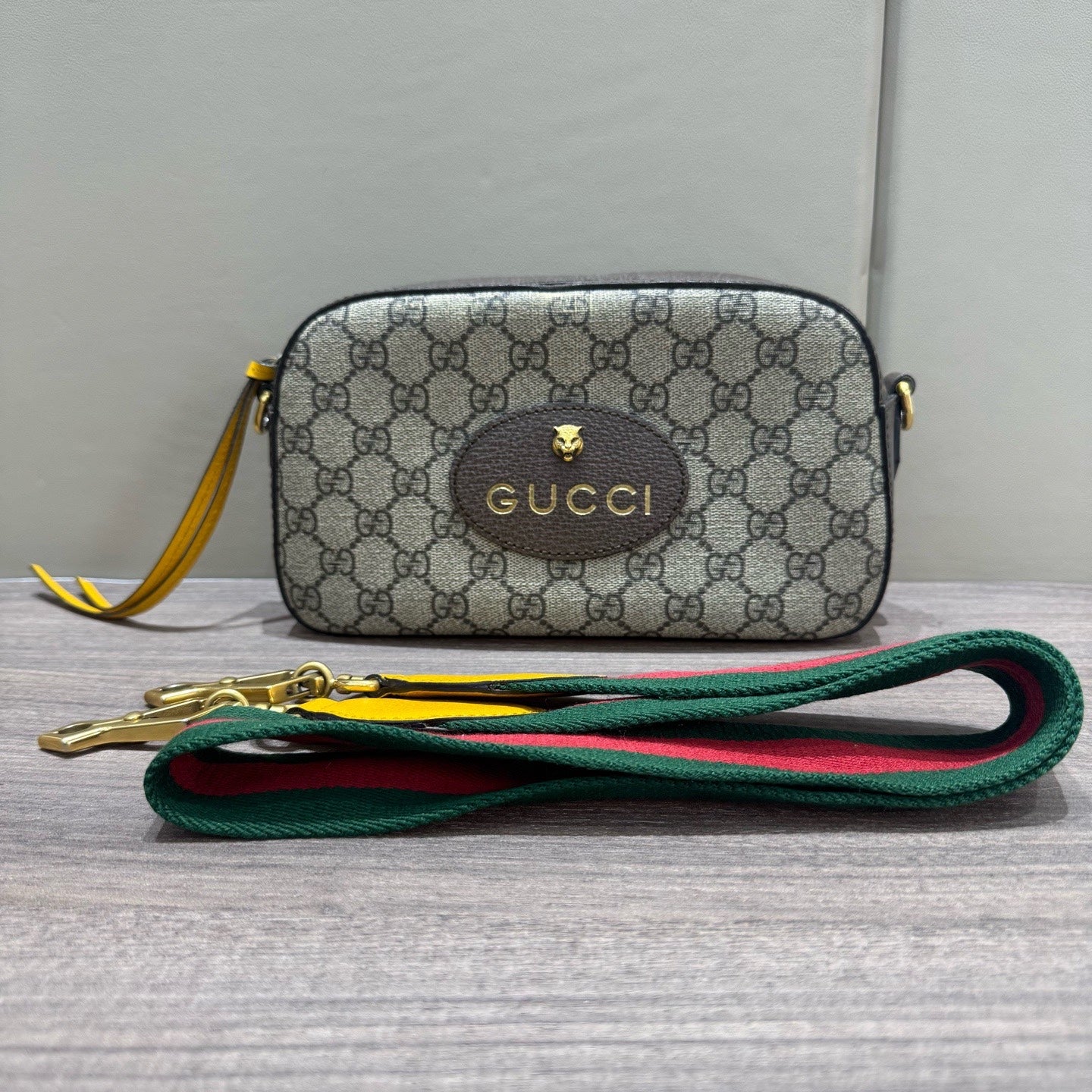 Gucci - Neo Vintage Tiger Head Camera Bag - Canvas - Beige - (Small)