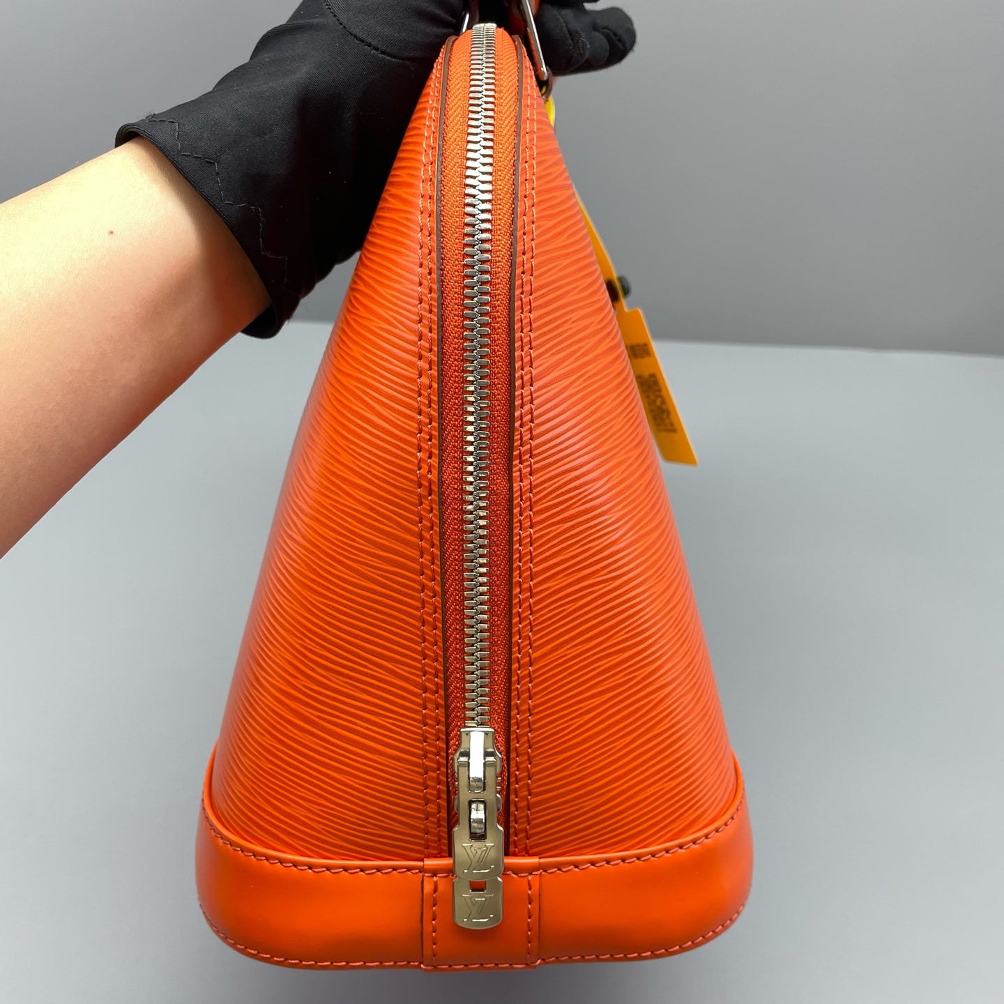 Louis Vuitton - Alma MM - Epi leather - Orange - (Medium)