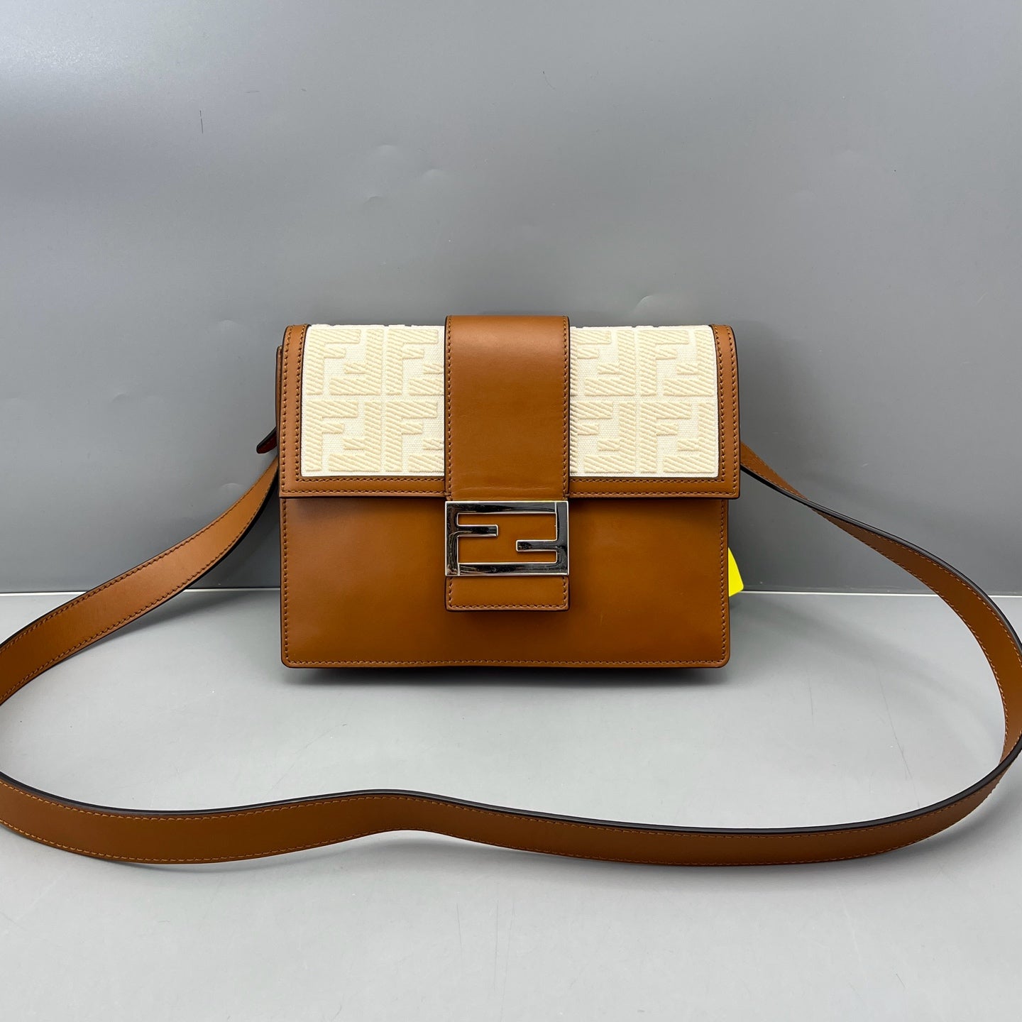 Fendi - A7637e - Leather and Canvas - Brown - (small)