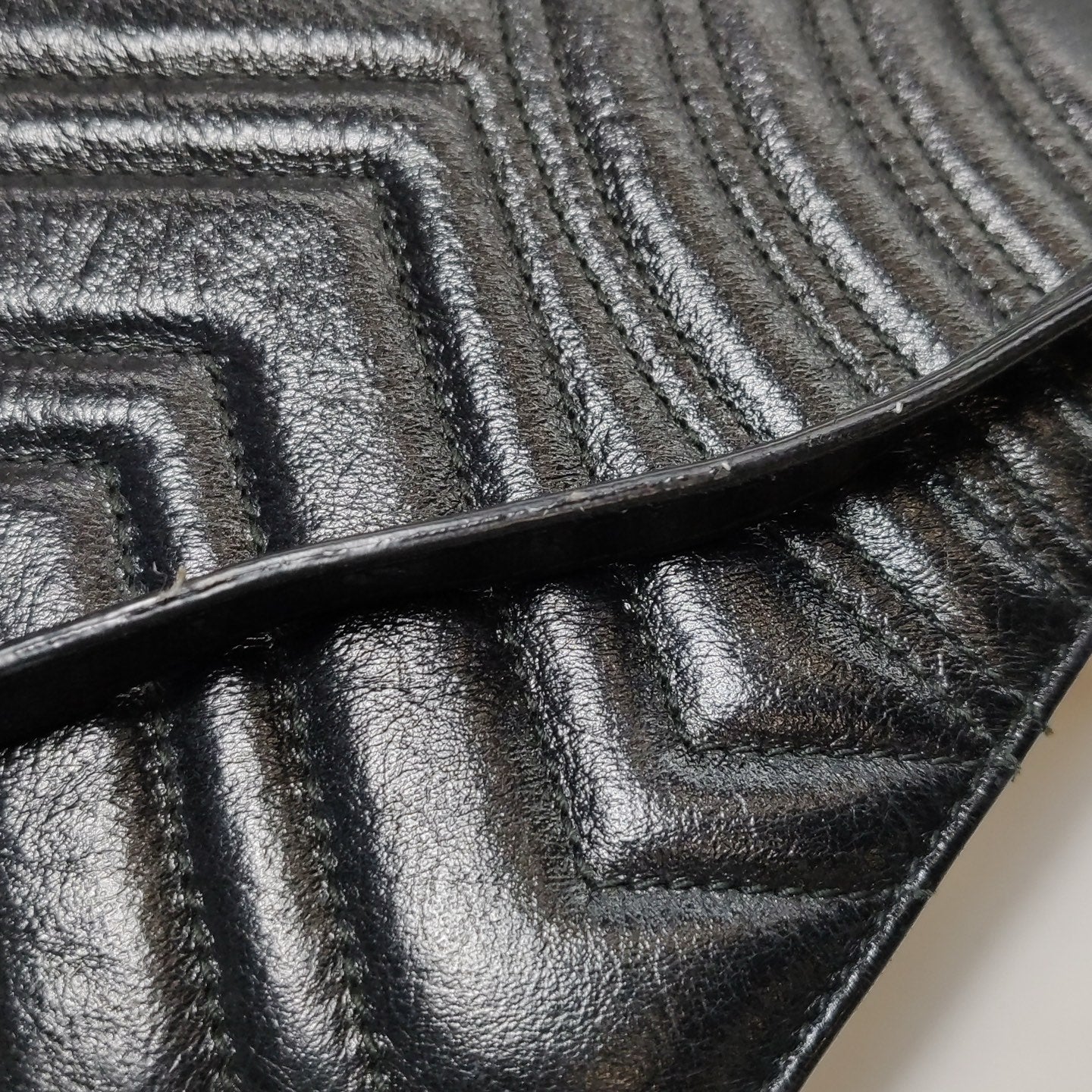 Gucci - GG Marmont Matelassé Flap Bag - Leather - Black - (medium)