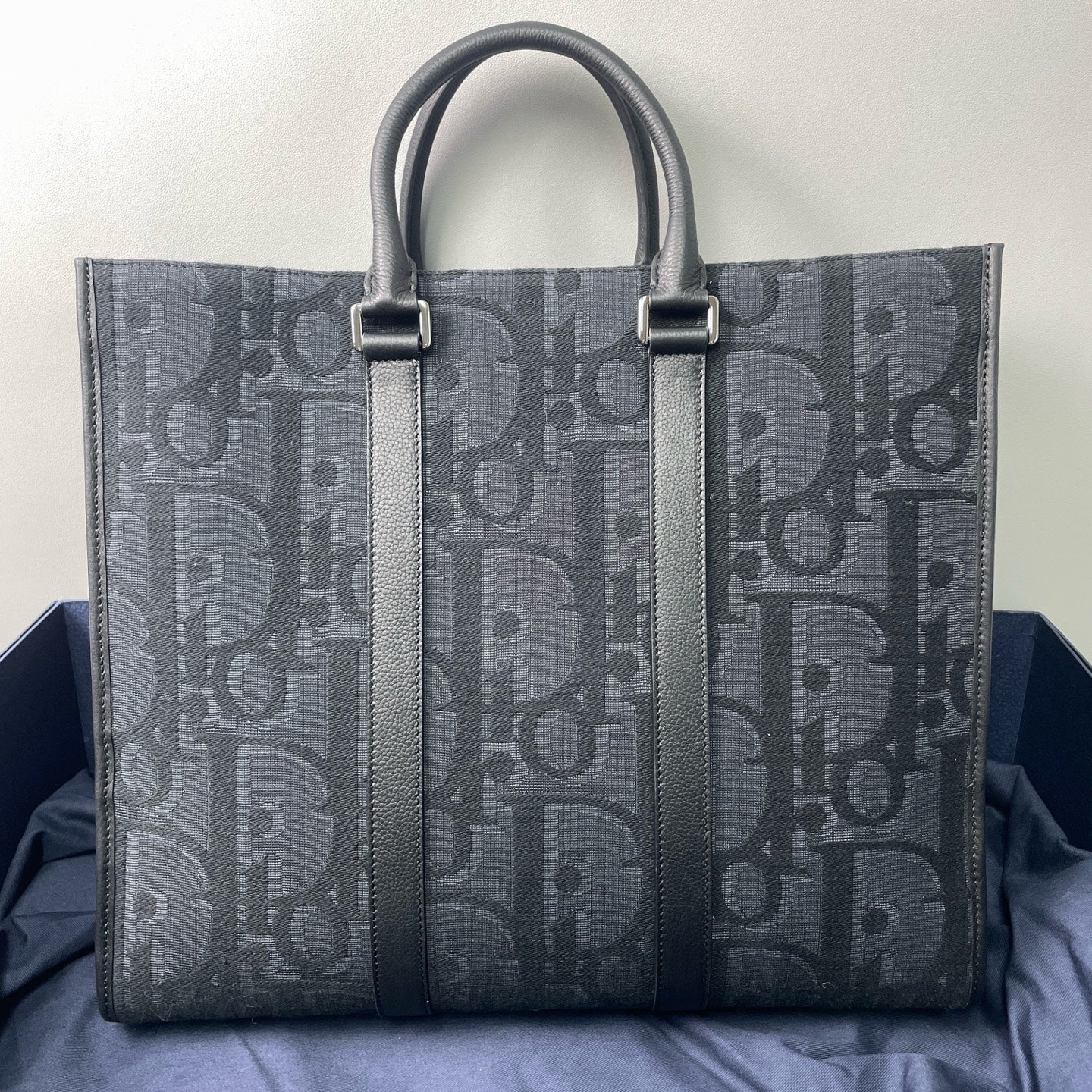 Dior - East-West Tote Bag - Dior Oblique jacquard canvas with leather trim - Black - (Large)