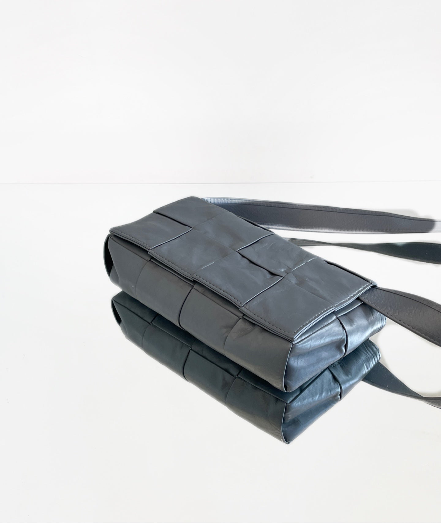Bottega Veneta - Cassette - Lambskin leather - Grey - (Mini)