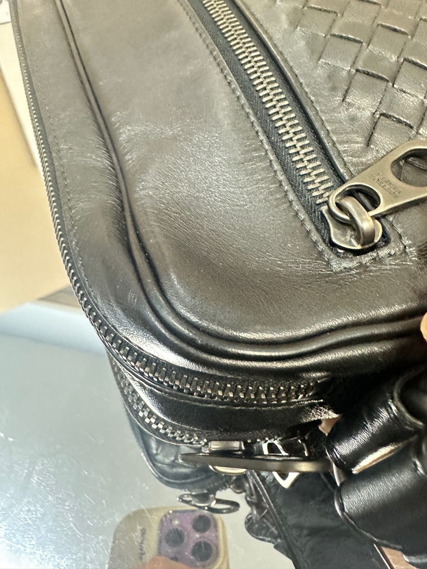 Bottega Veneta - Classic Intrecciato Messenger Bag - Leather - Black - (Medium)