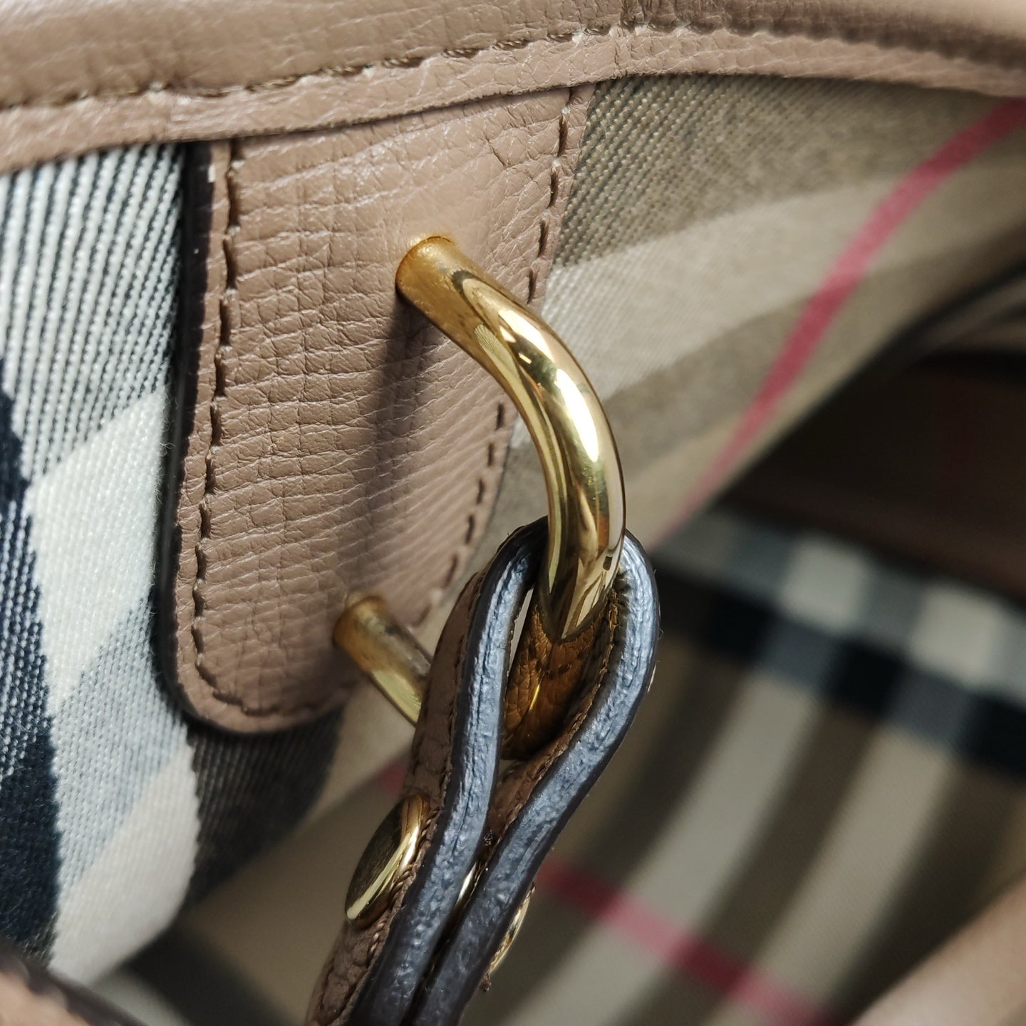 Burberry - Tote with Detachable Pouch - Cowhide leather - Beige - (Large)