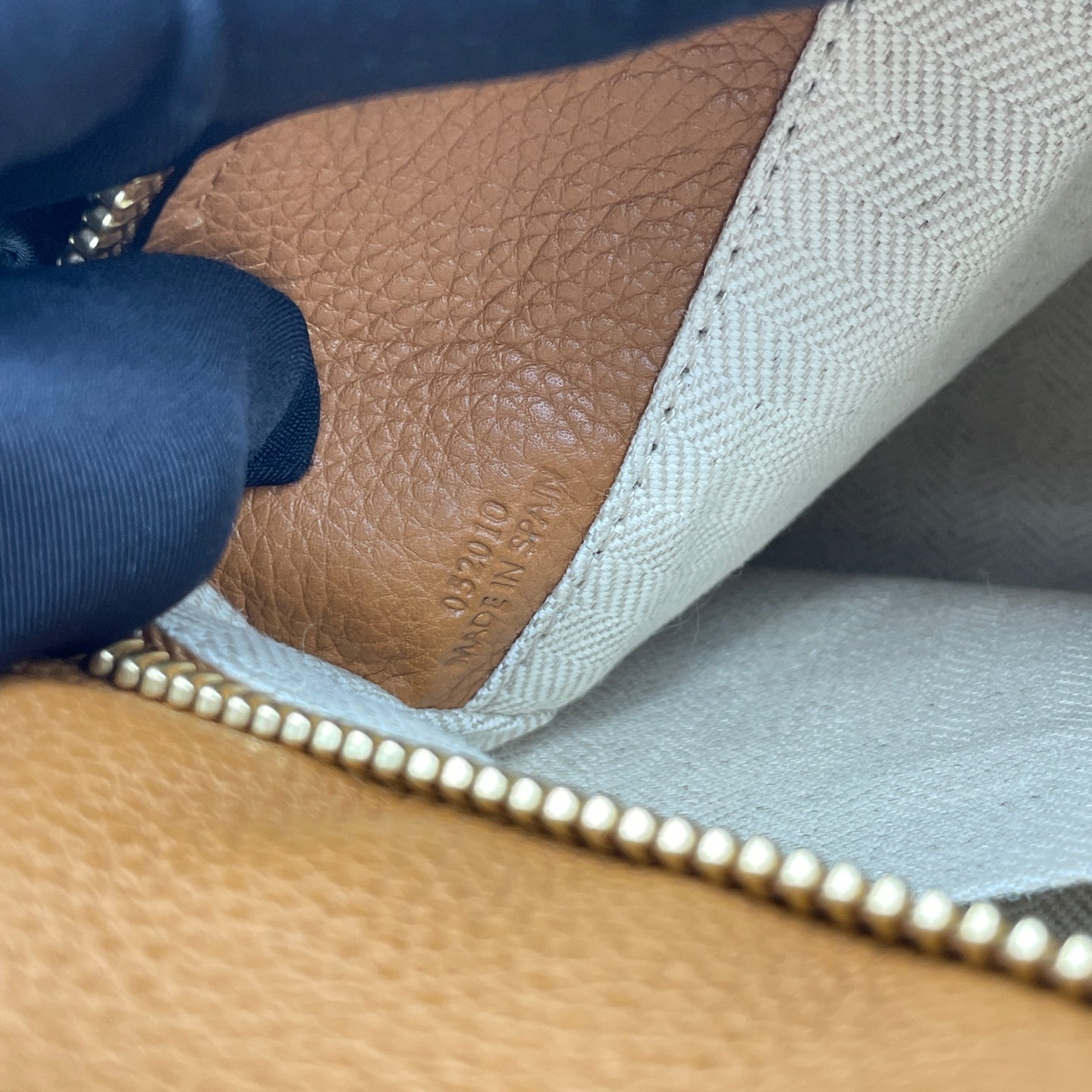 Loewe - Puzzle - Grained calfskin leather - Caramel - (Small)