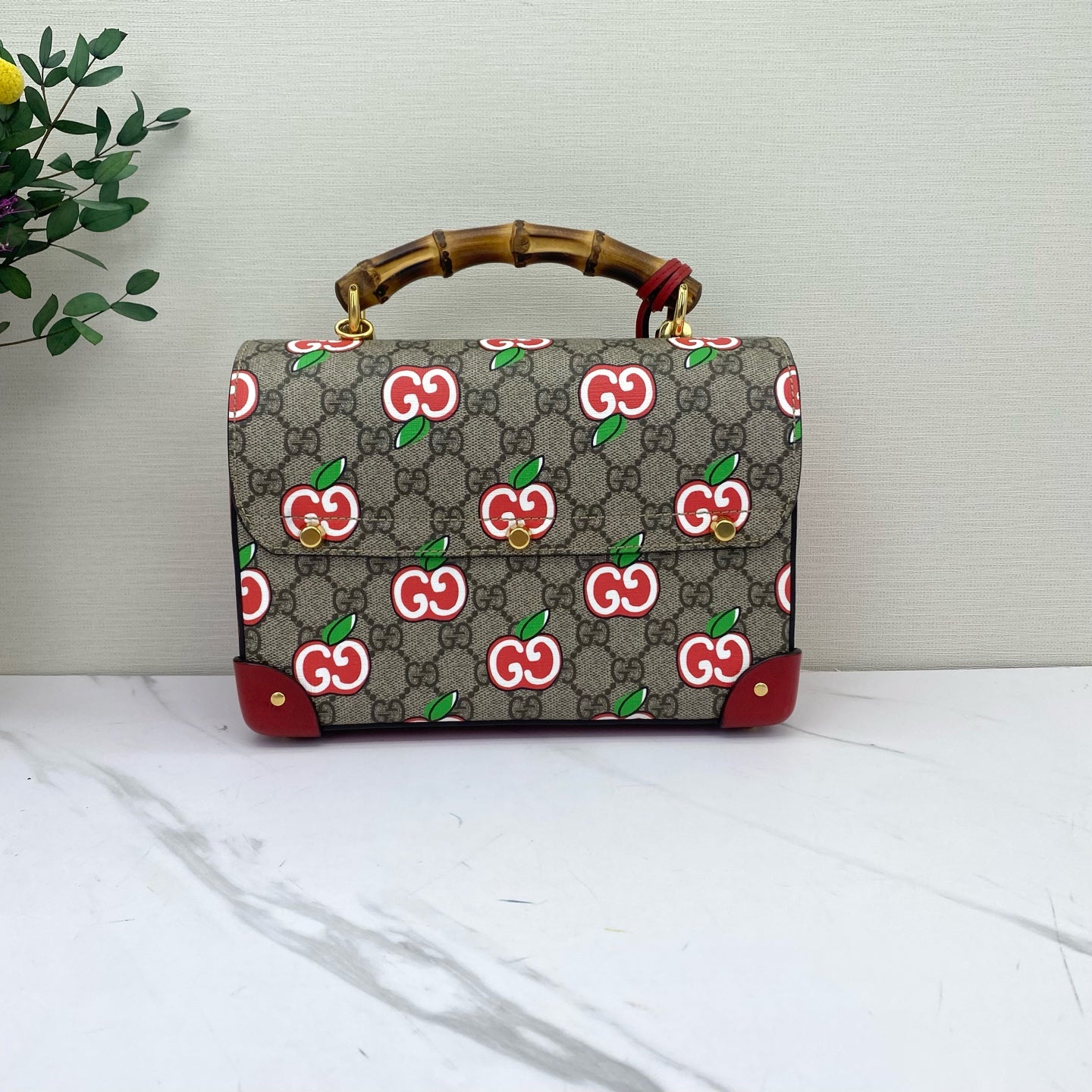 Gucci - Padlock Top Handle Bag with Apple Print - GG Supreme canvas with red leather trim and bamboo handle - Multicolour - (small)