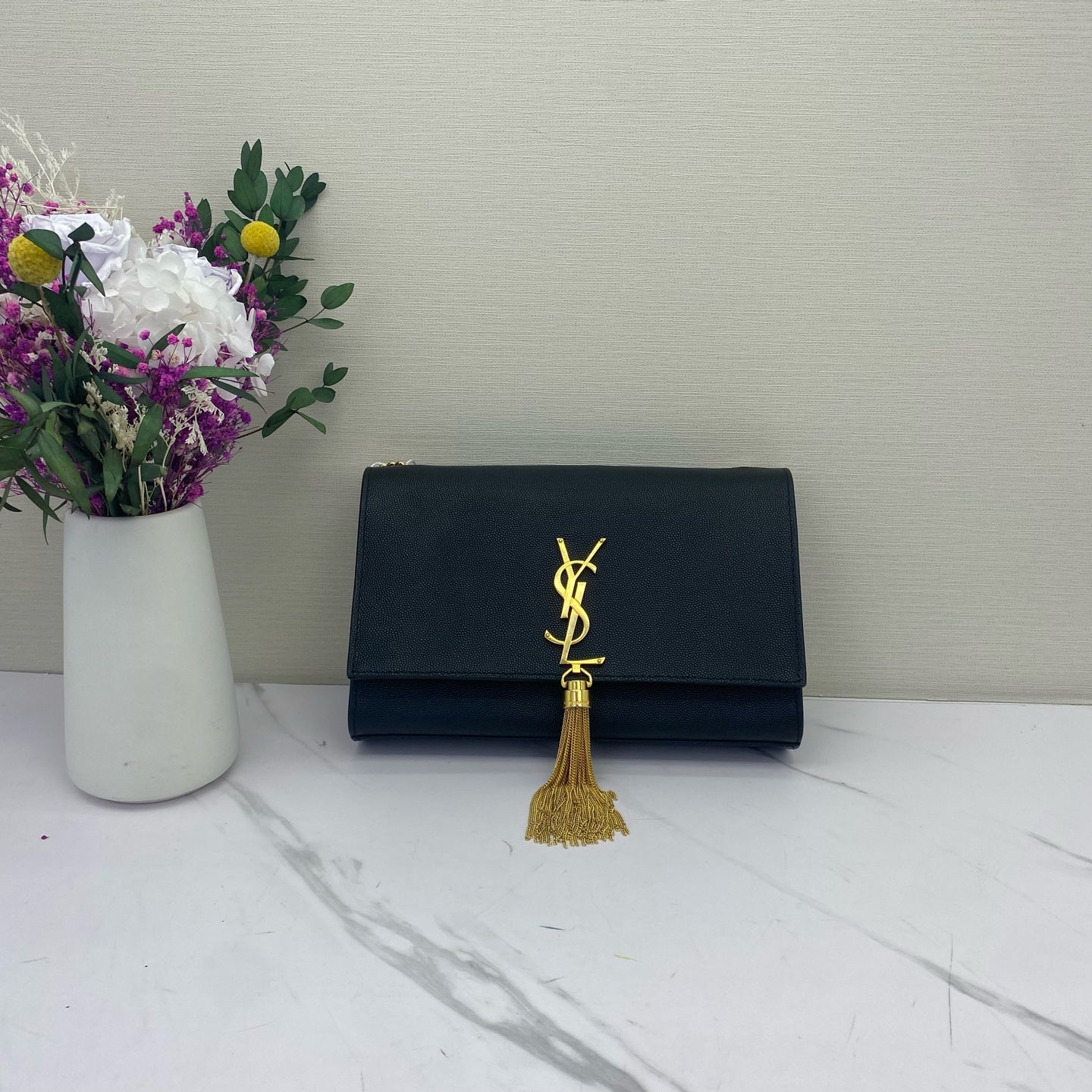 Saint Laurent - Kate Medium Tassel Bag - Grained calfskin leather - Black - (medium)