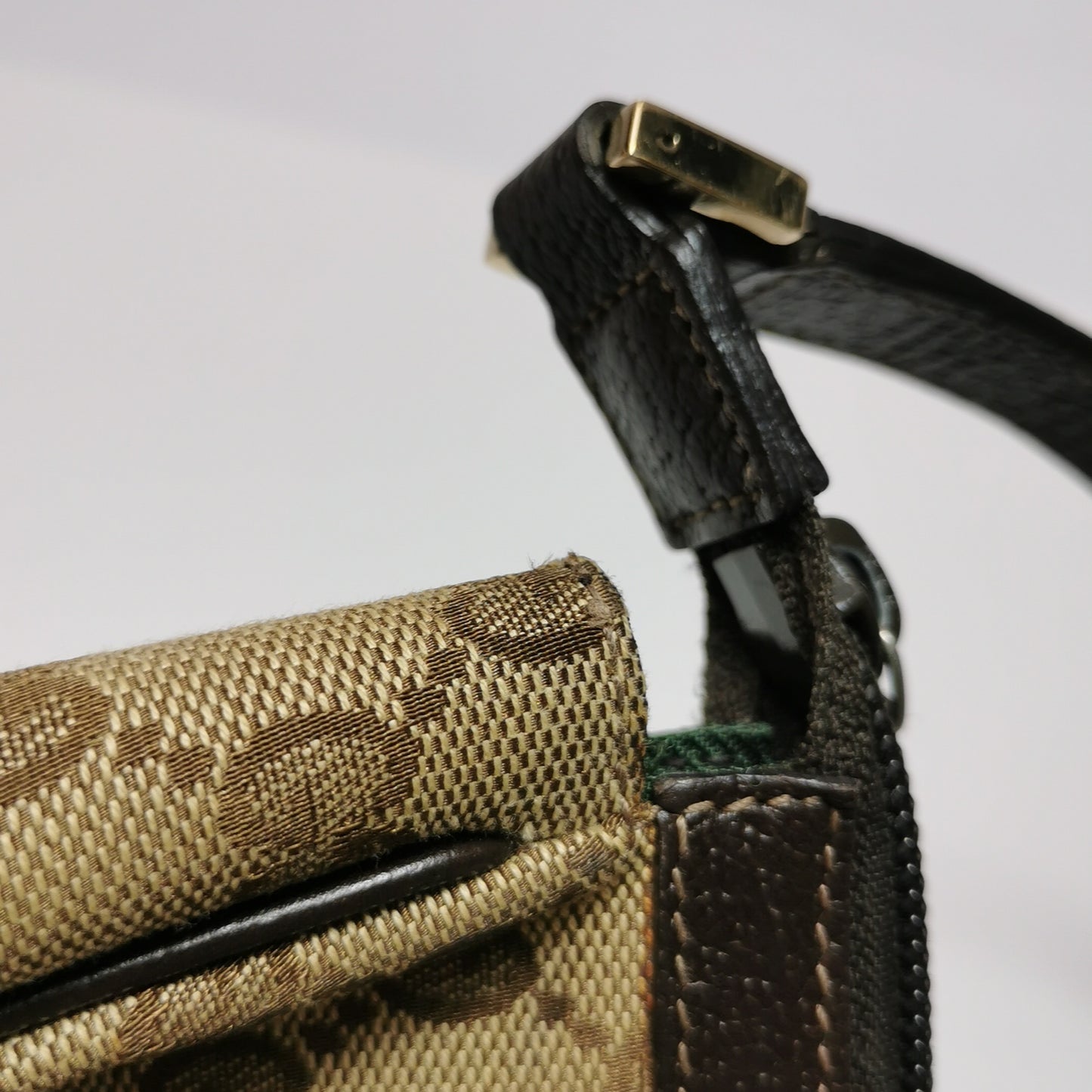 Gucci - Monogram Canvas Baguette Shoulder Bag - Canvas and Leather - Brown - (small)