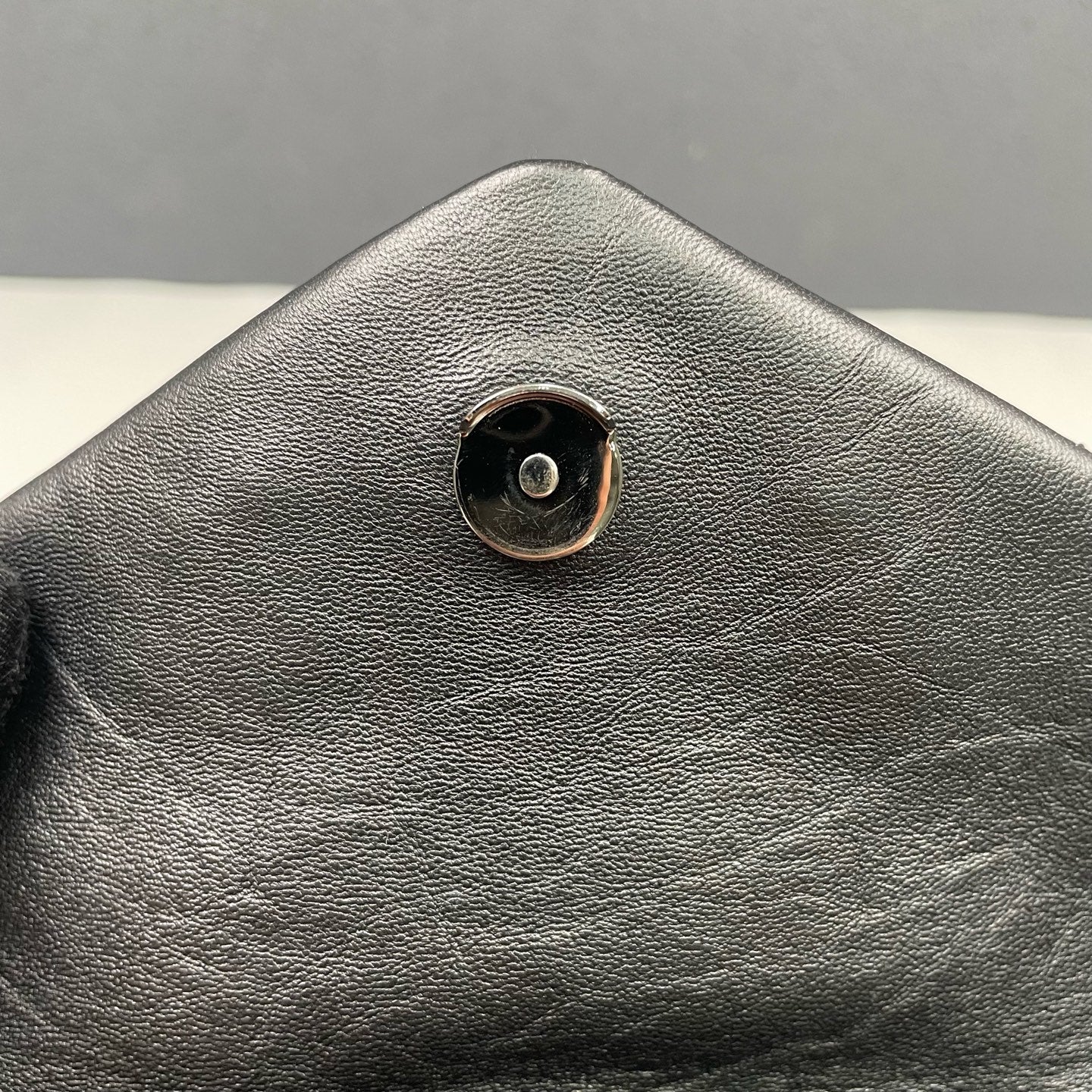 Saint Laurent - Loulou Puffer Mini - Leather - Black - (mini)