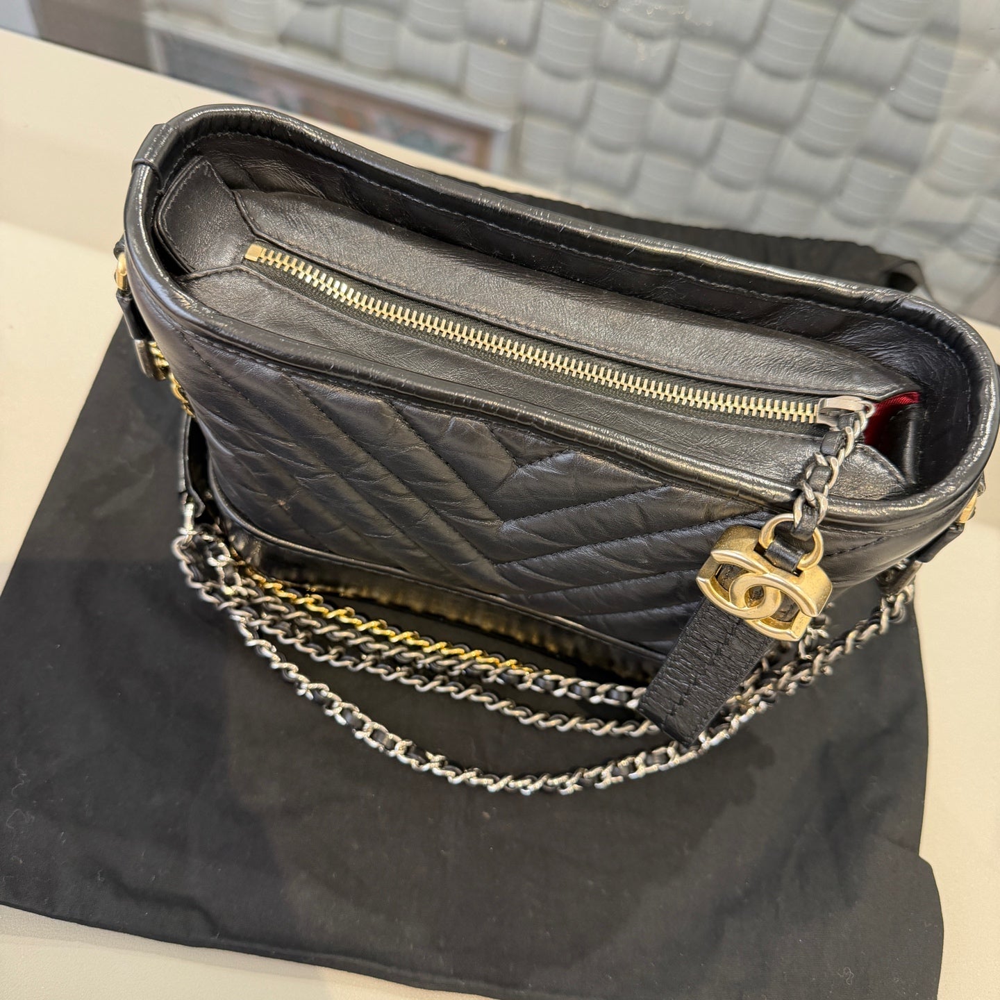 Chanel - Gabrielle Hobo Bag - Aged calfskin leather and smooth calfskin leather - Black - (Small)