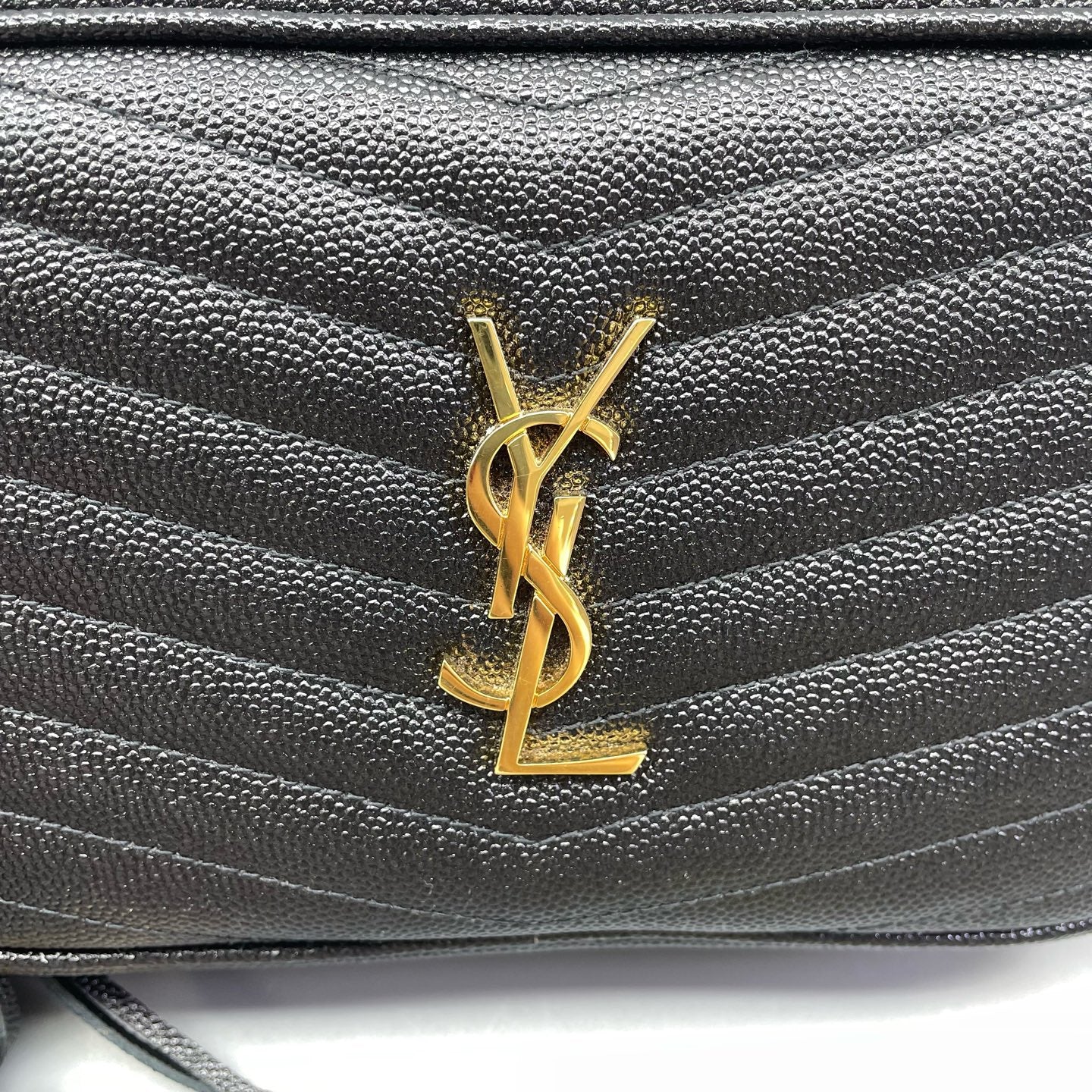 Saint Laurent - Lou Camera Bag - Grained Calfskin Leather - Black with Gold-Tone Hardware - (mini)