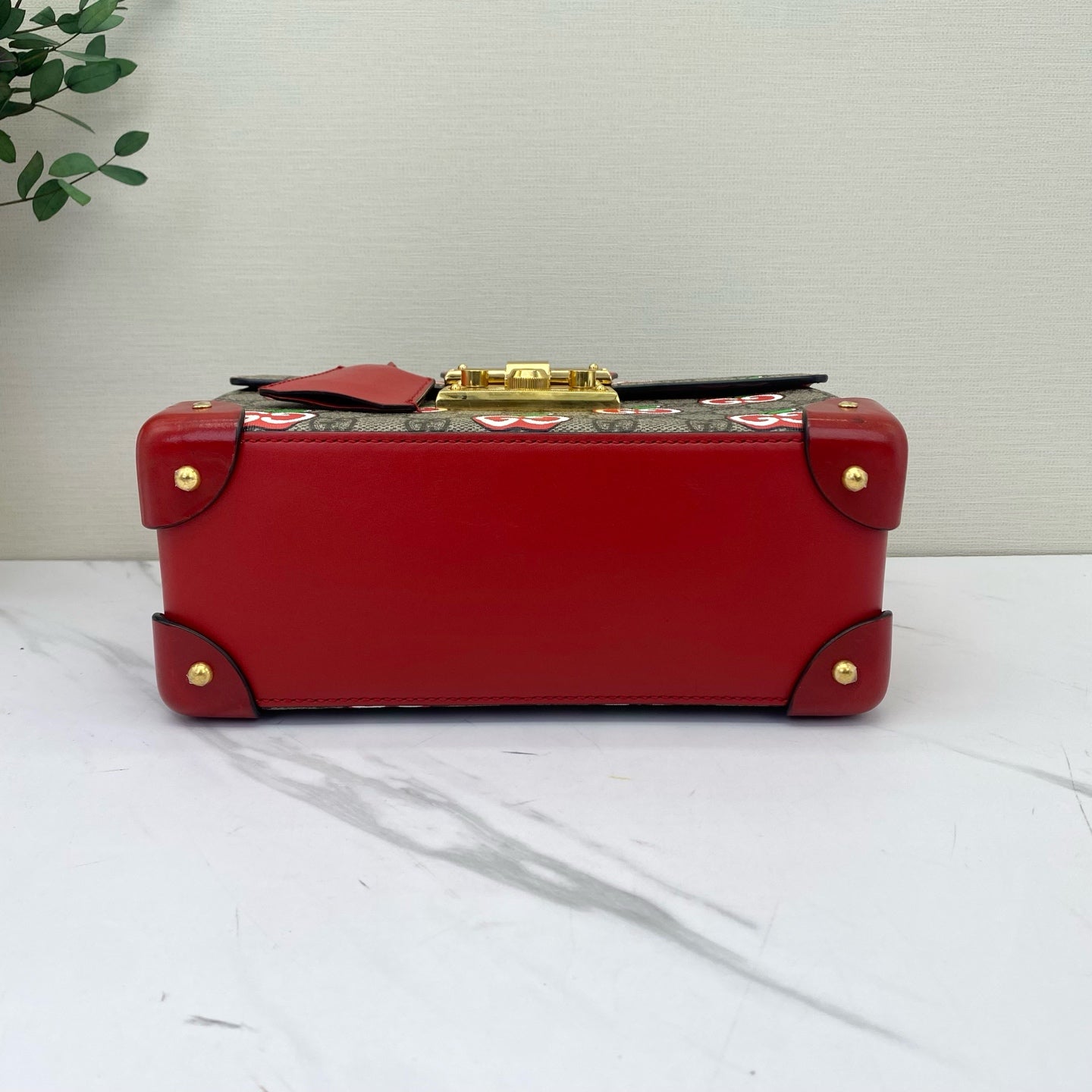 Gucci - Padlock Top Handle Bag with Apple Print - GG Supreme canvas with red leather trim and bamboo handle - Multicolour - (small)