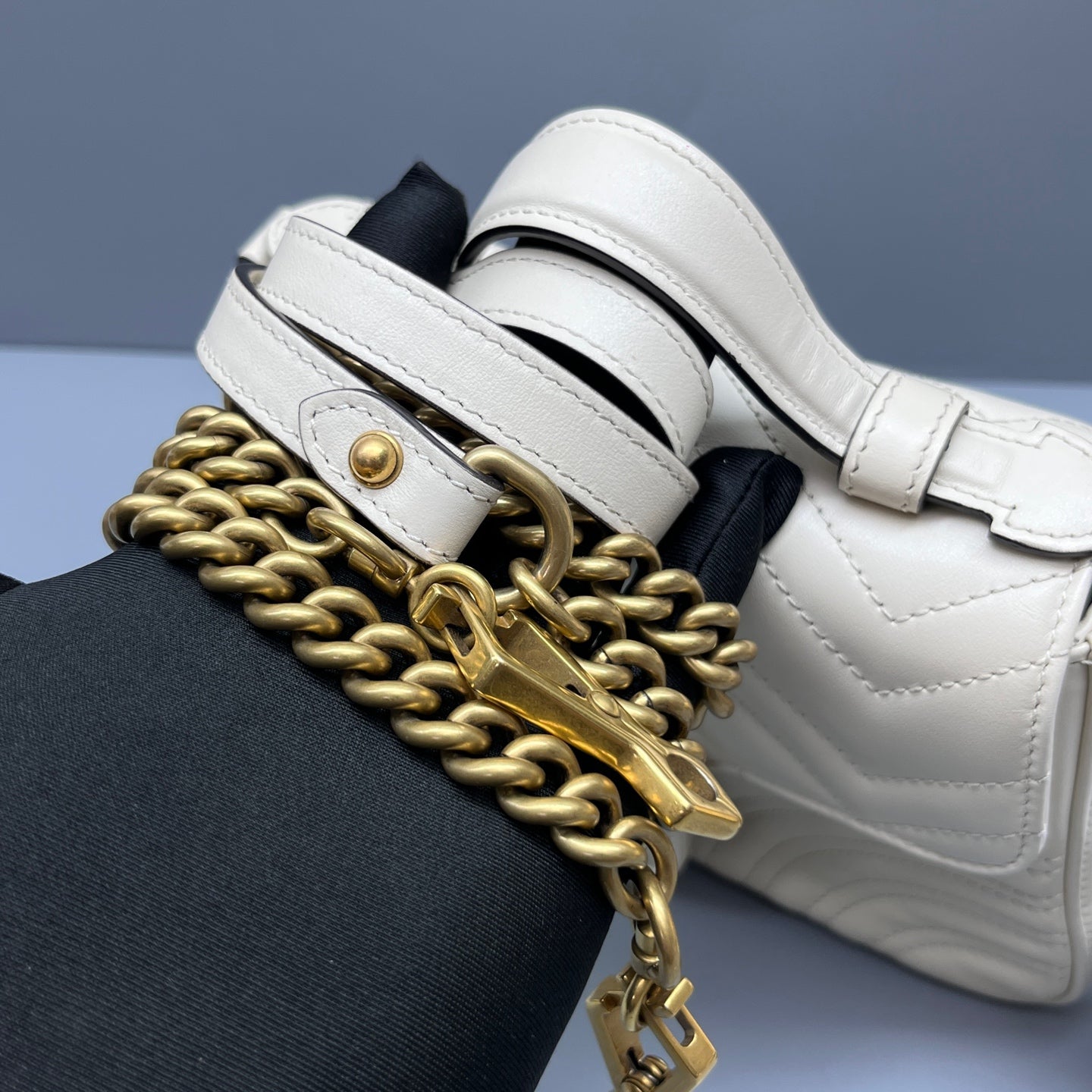 Gucci - GG Marmont Matelassé Mini Top Handle Bag - Leather - White - (mini)
