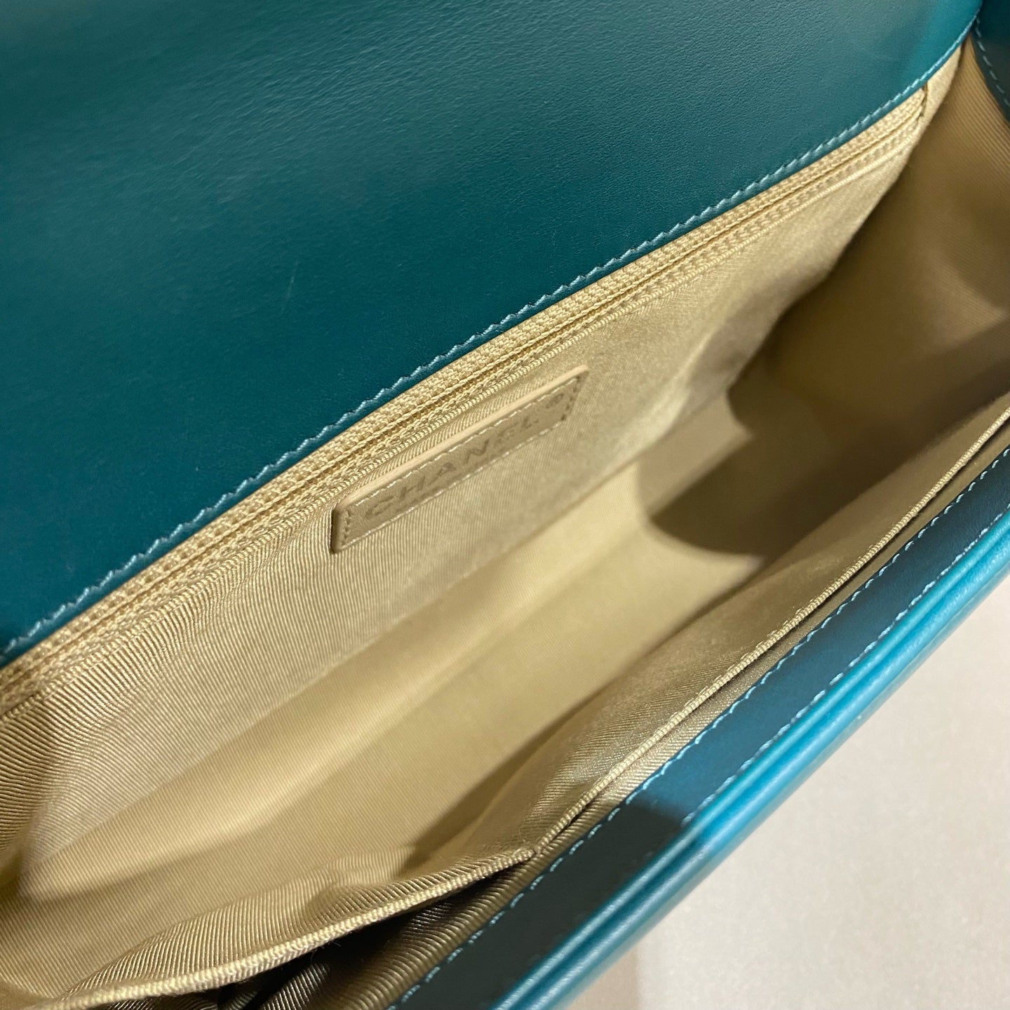 Chanel - Boy Bag - Smooth Calfskin Leather - Green - (Large)