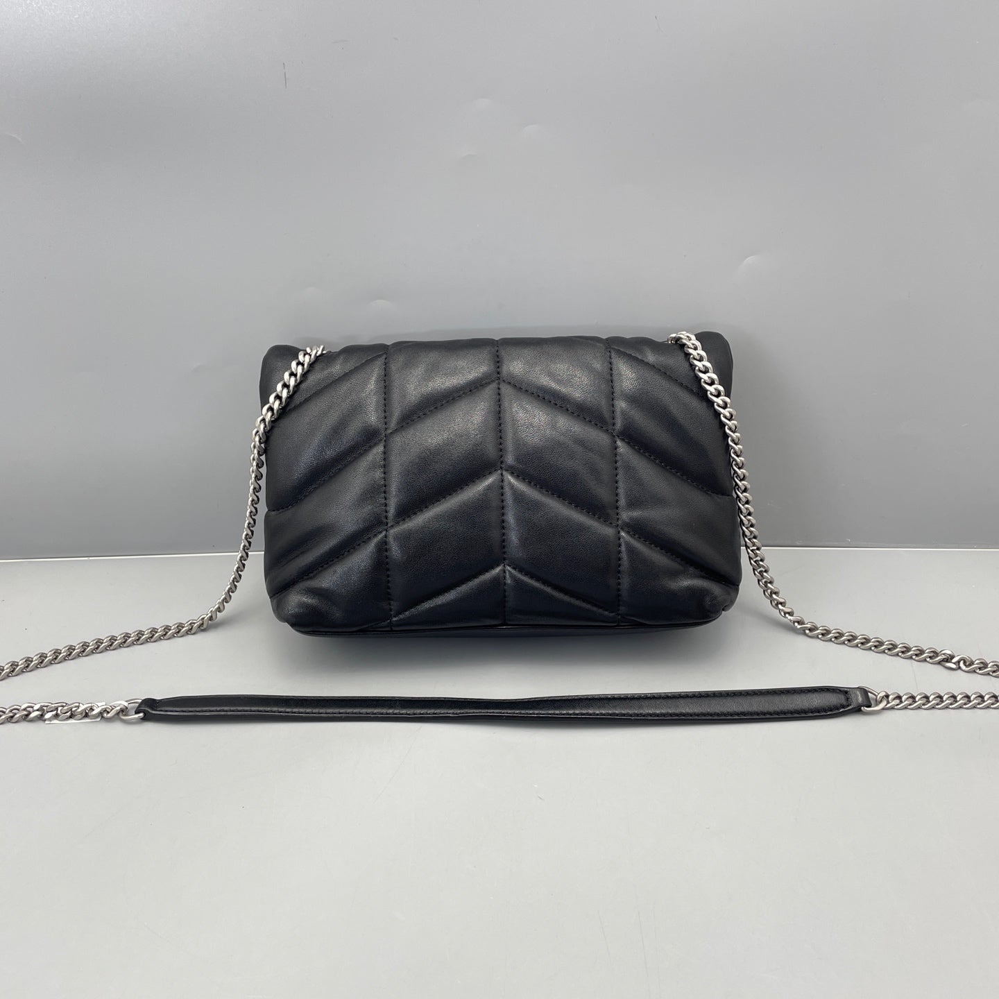 Saint Laurent - Loulou Puffer Mini - Lambskin leather - Black - (mini)