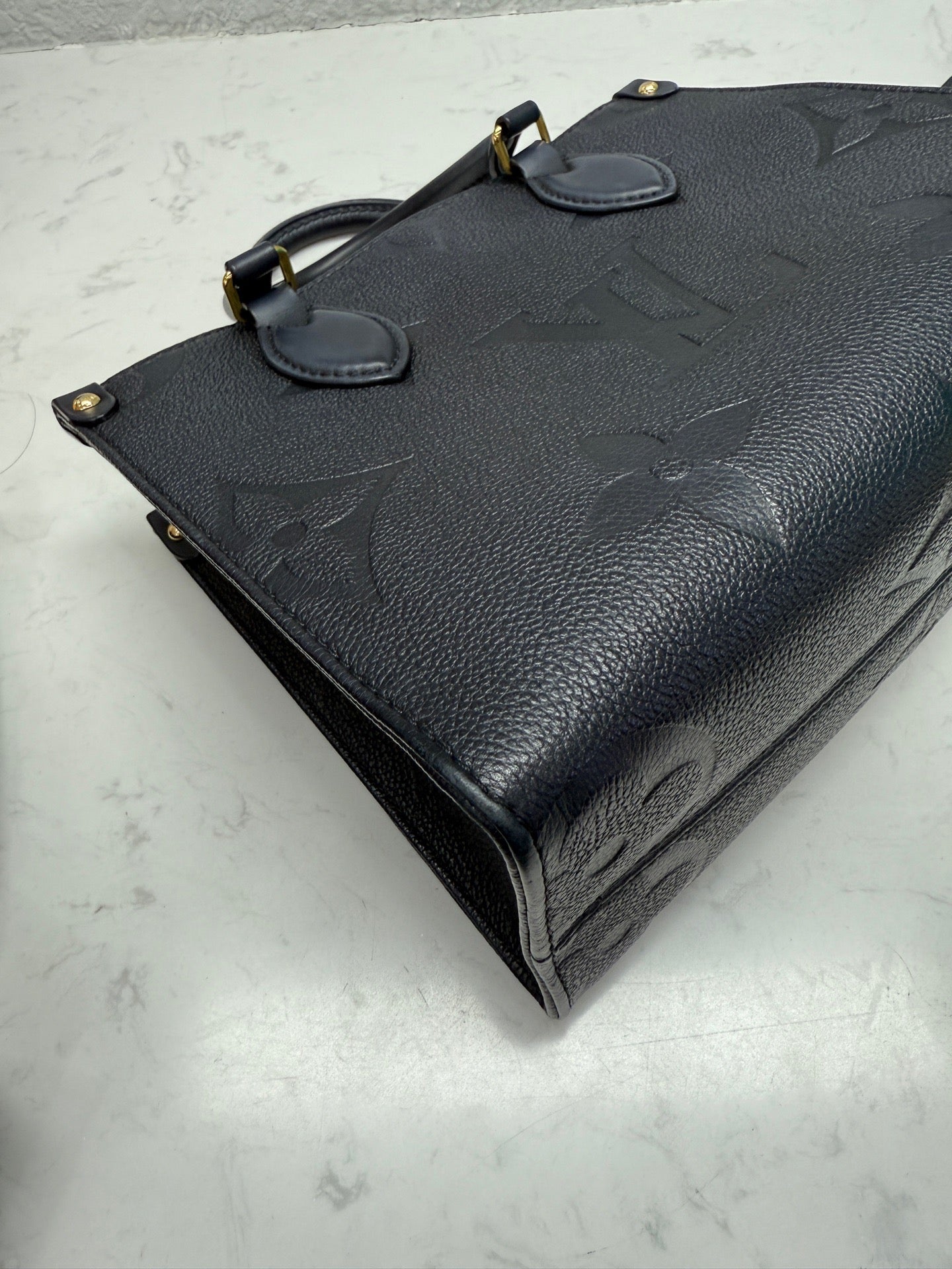 Louis Vuitton - OnTheGo PM - Monogram Empreinte Leather - Black - (Small)