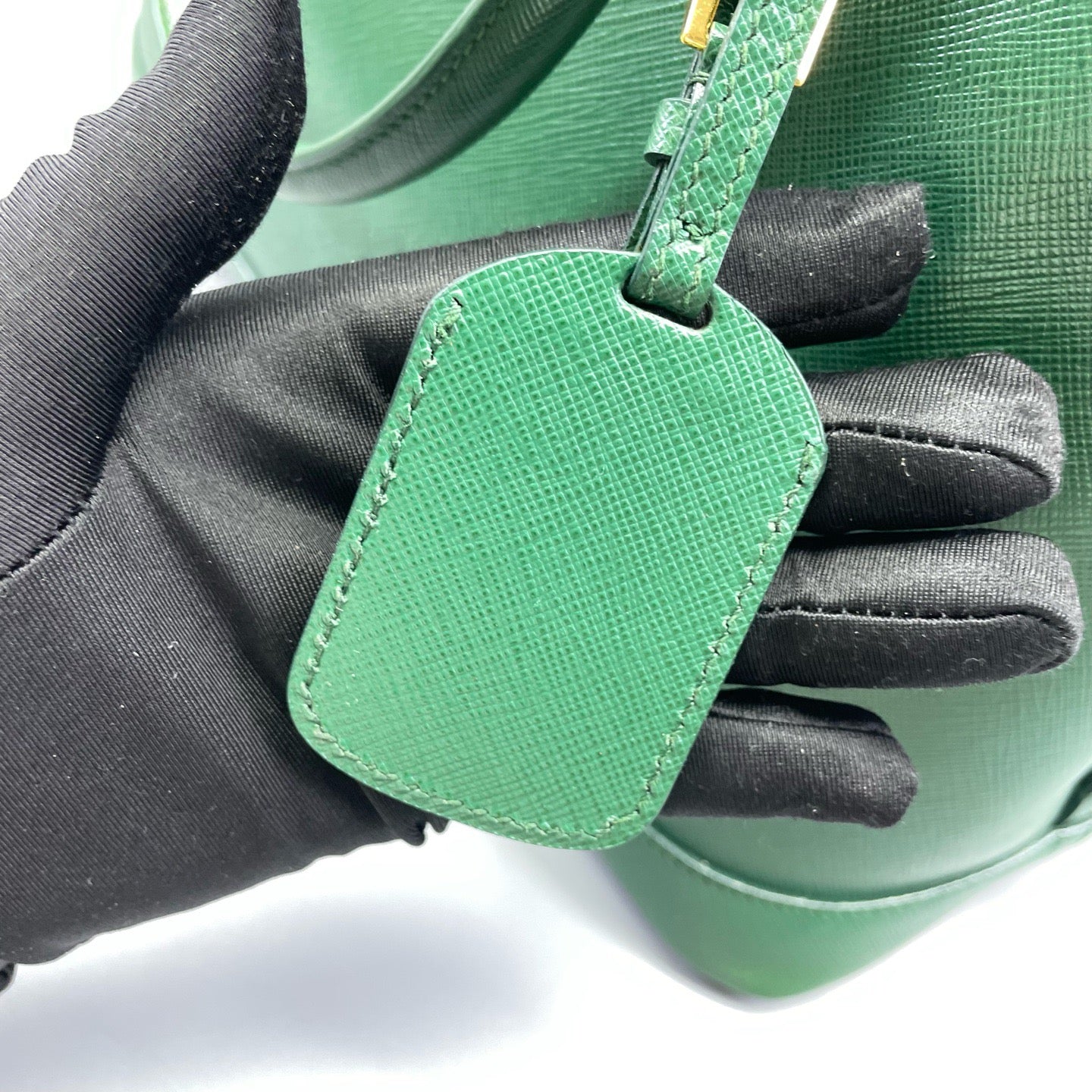 Prada - Saffiano Lux Dome Handbag - Saffiano leather - Green - (medium)