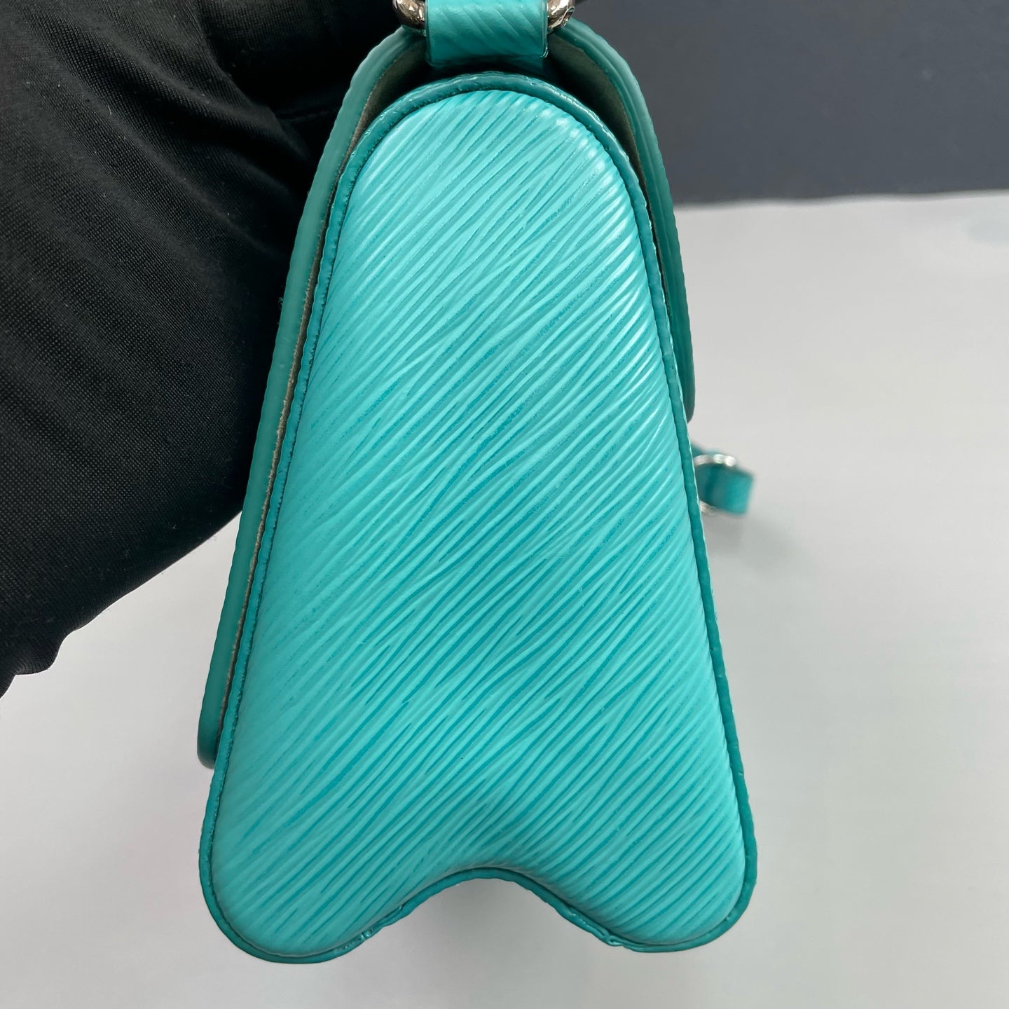 Louis Vuitton - Twist Bag (Small) - Epi leather - Teal with Silver-Tone Hardware - (Small)