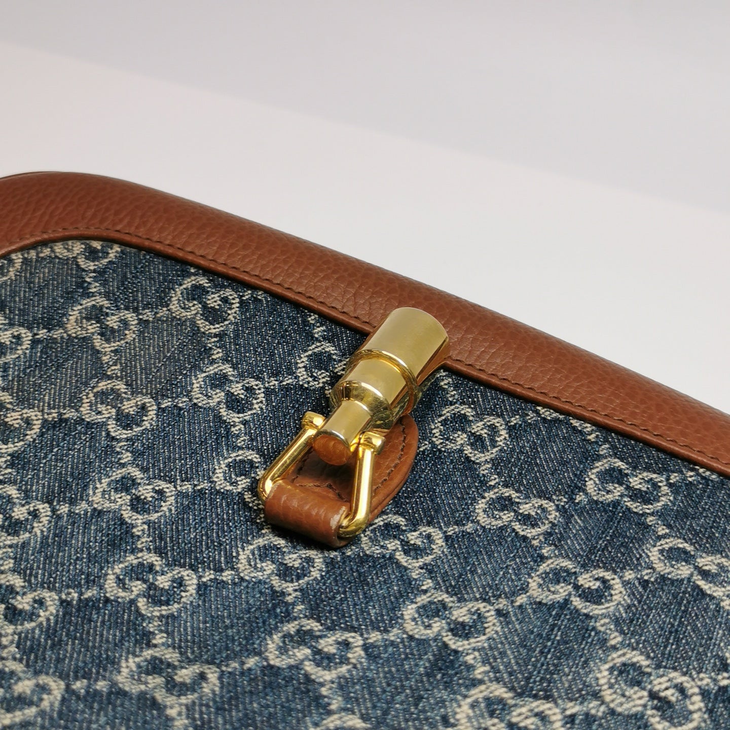 Gucci - Jackie 1961 - Denim with pebbled leather trim - Blue and Brown - (Medium)