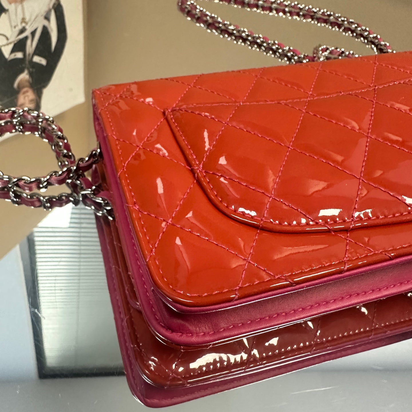 Chanel - Wallet on Chain (WOC) - Patent leather - Vibrant Orange-Red with Pink accents - (Mini)