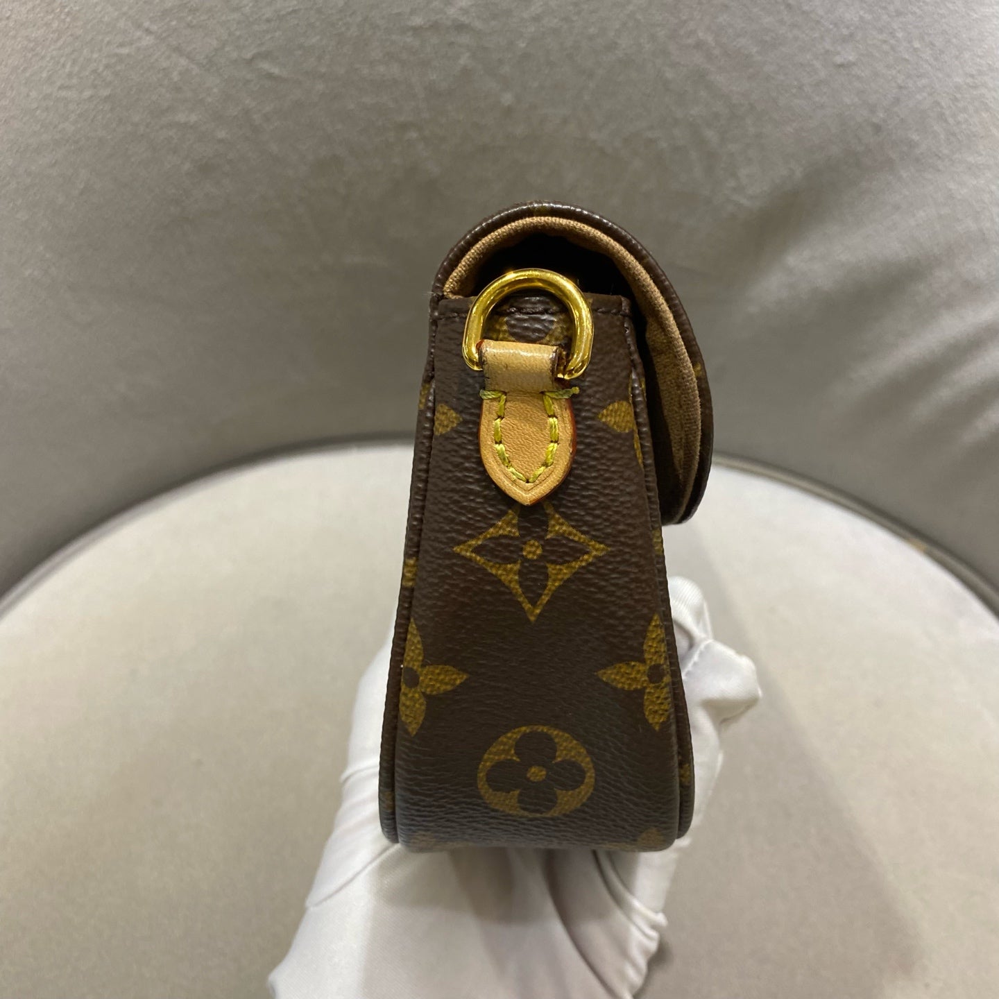 Louis Vuitton - Ivy - Monogram coated canvas with Vachetta leather trim - Brown - (mini)