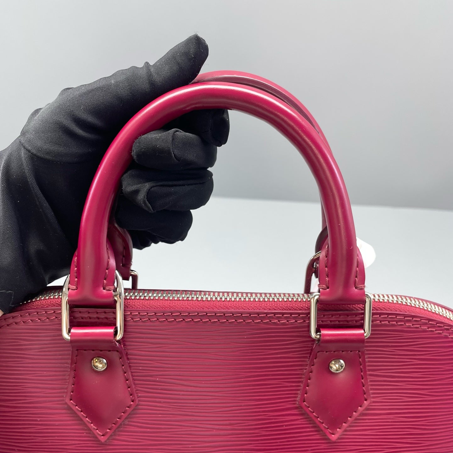 Louis Vuitton - Alma MM - Epi leather - Burgundy - (Medium)