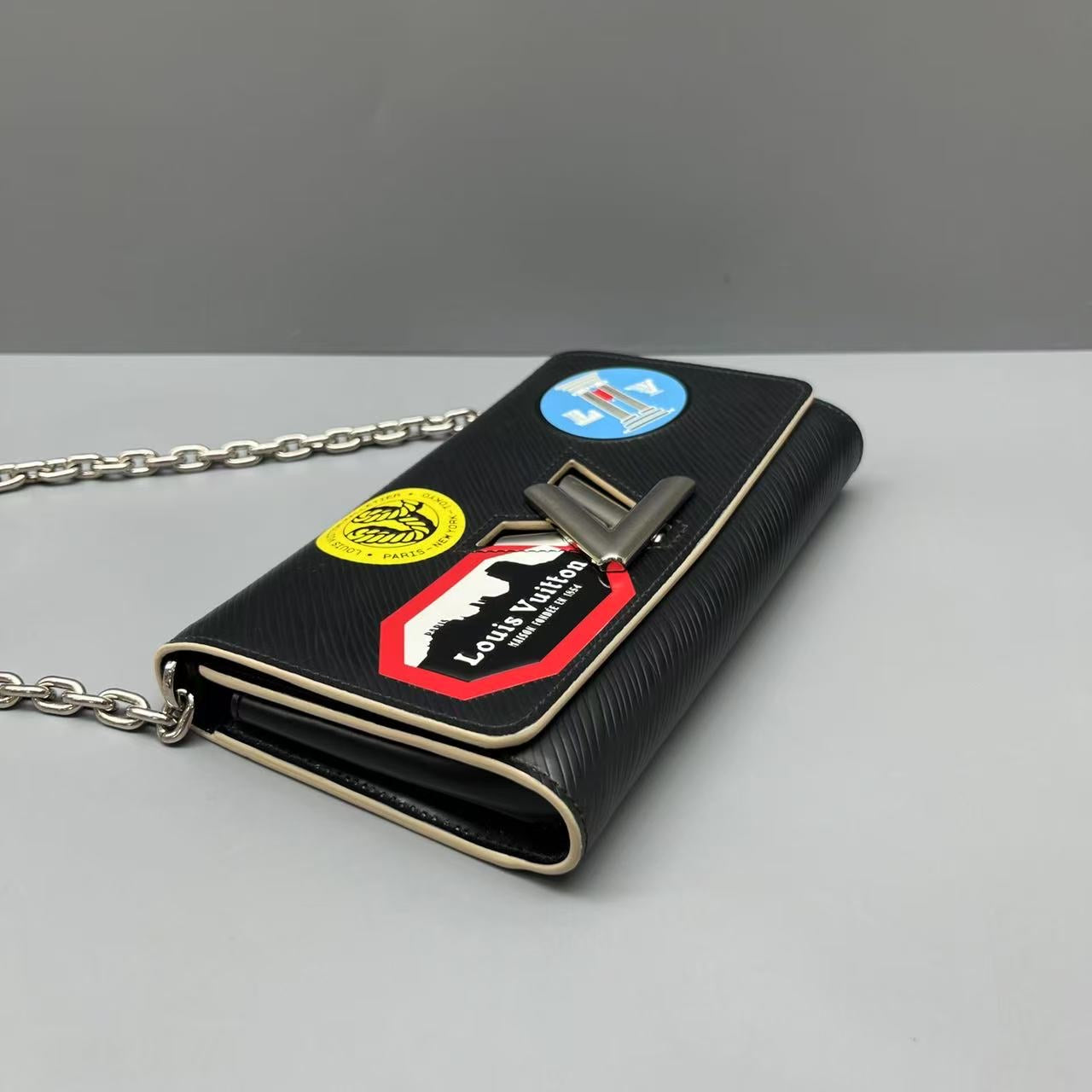 Louis Vuitton - Twist Chain Bag with Patches - Epi Leather - Black - (mini)