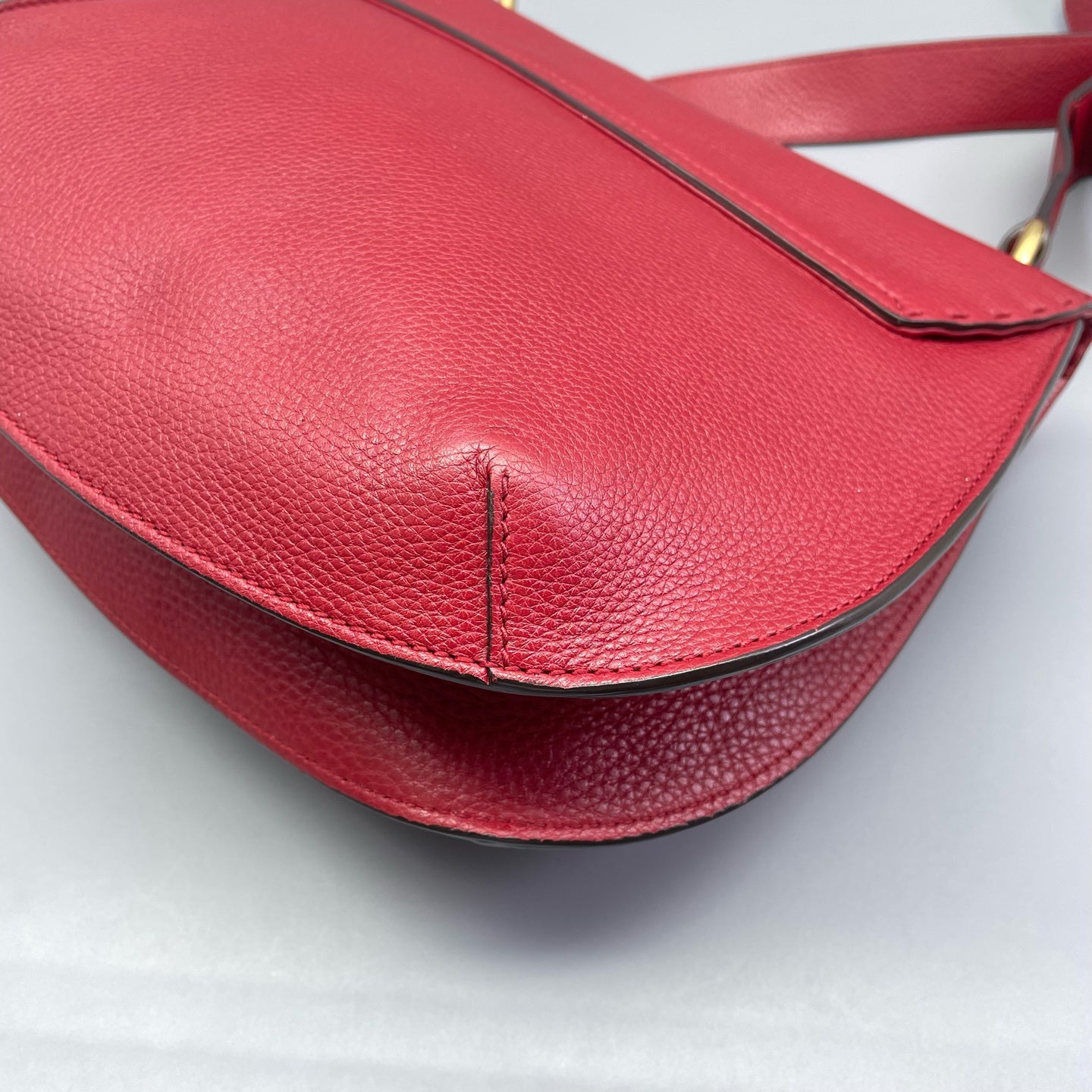 Gucci - Dionysus Tiger Head Saddle Bag - Grained leather - Red - (medium)