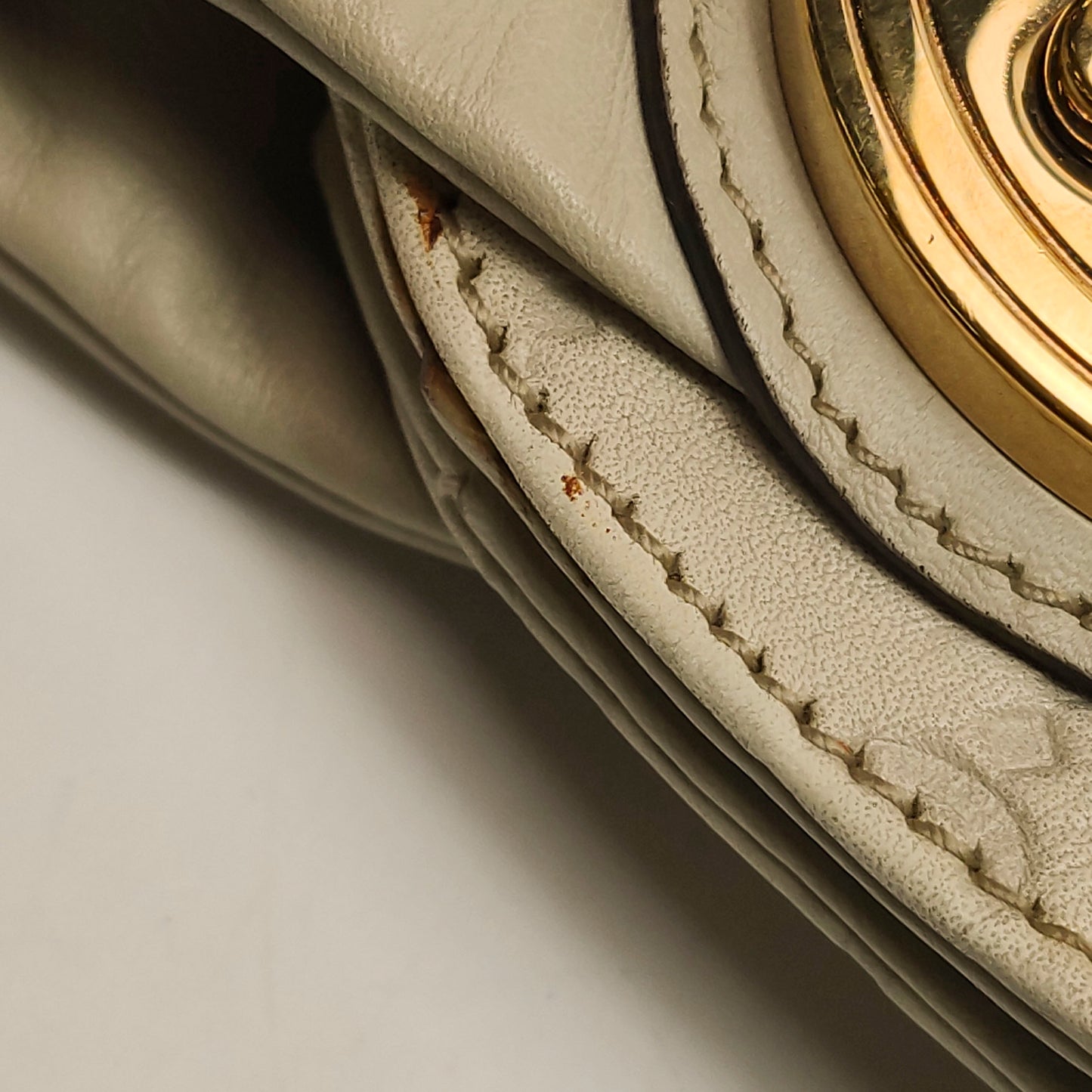Gucci - Sukey Guccissima Hobo Bag - Guccissima embossed calfskin leather - Milkshake White - (Medium)