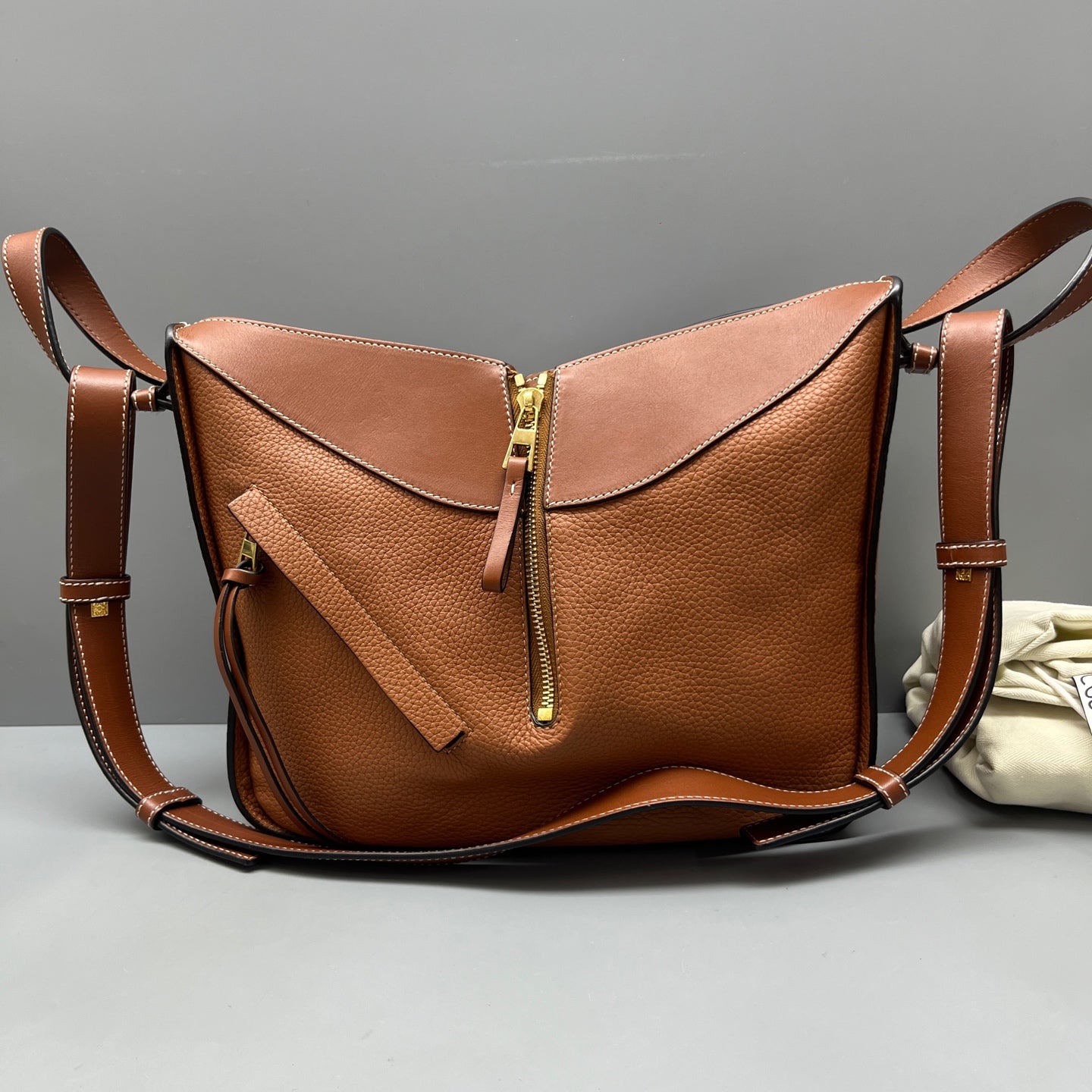 Loewe - Hammock Bag - Grained leather - Brown - (Small)