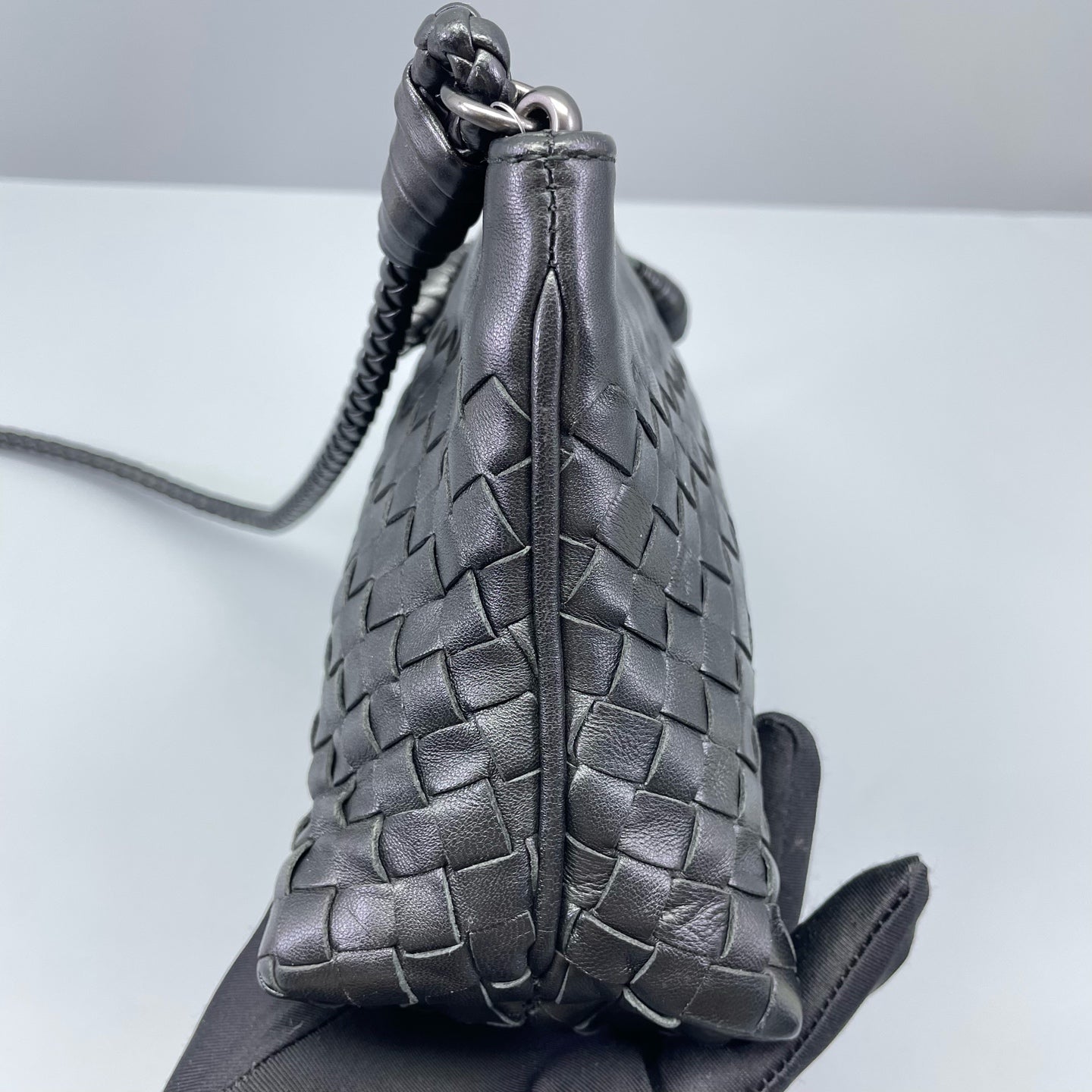Bottega Veneta - Intrecciato Shoulder Bag - Lambskin leather - Black - (Small)