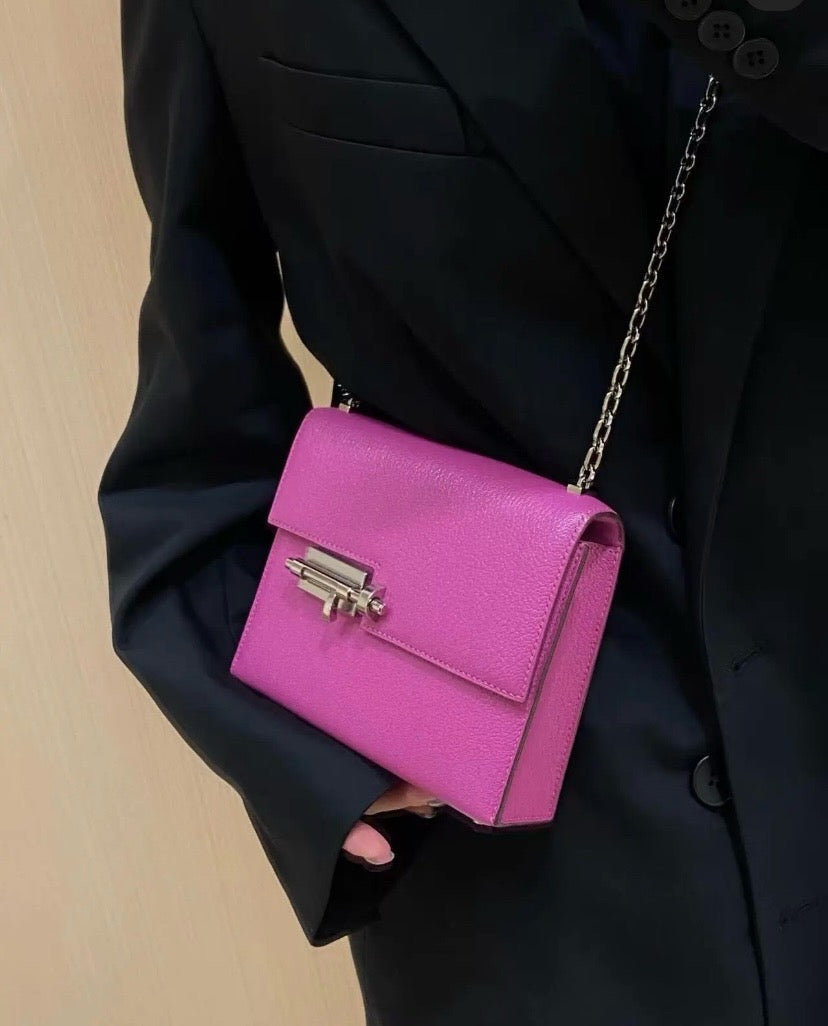 Hermès - Verrou Mini Chaine - Goatskin leather - Magnolia Pink with Silver-Tone Hardware - (mini)