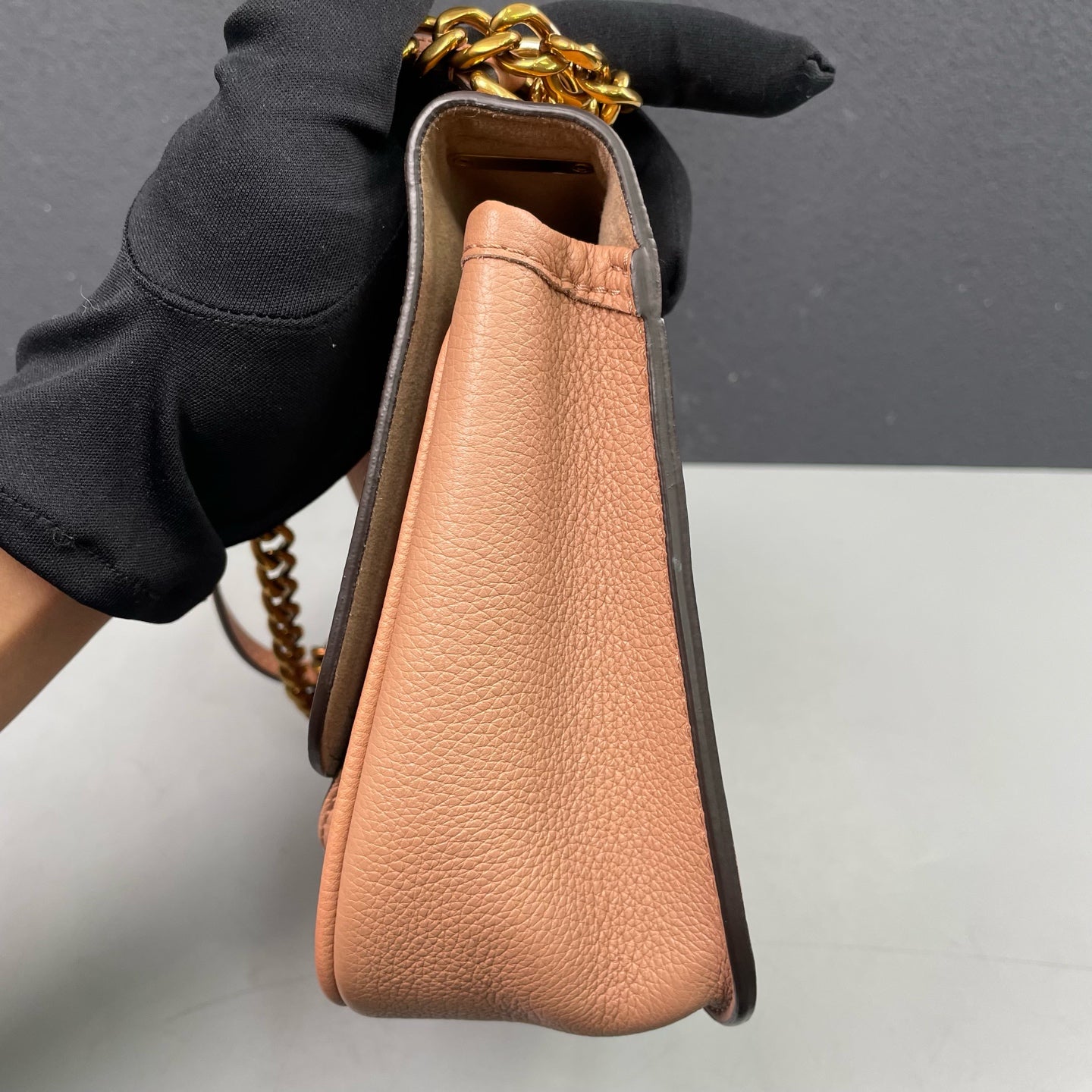 Louis Vuitton - Lockme Chain - Grained calfskin leather - Pink - (Small)
