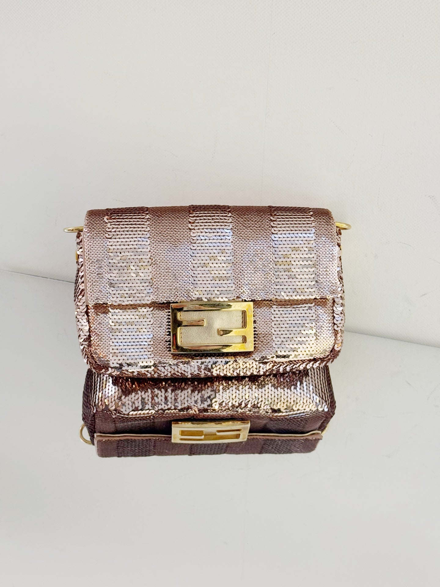 Fendi - Baguette - Sequins on textile base with metallic leather trim - Pink - (mini)
