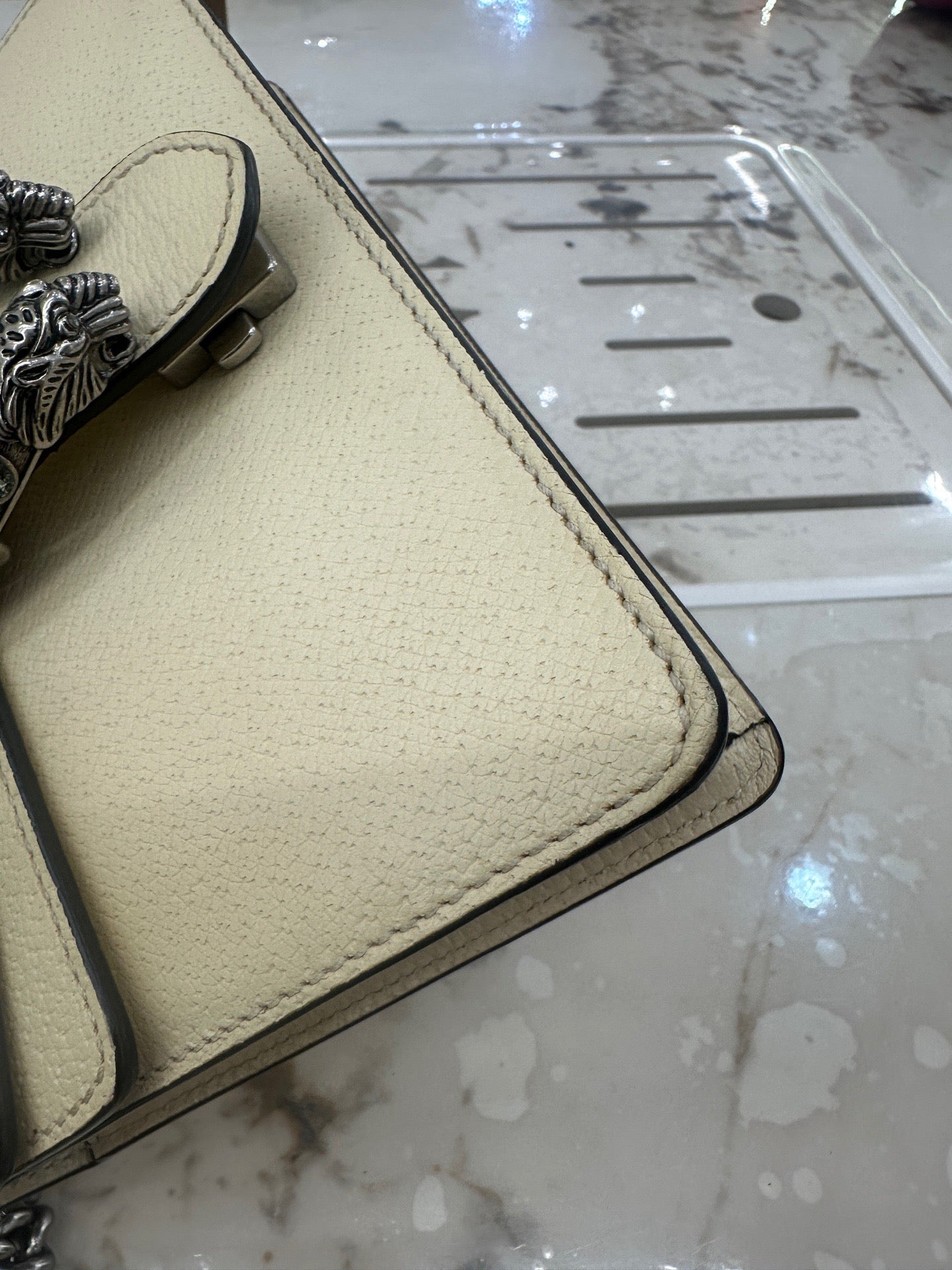 Gucci - Dionysus Mini Shoulder Bag with Crystal Tiger Head Buckle - Grained leather - White - (Mini)