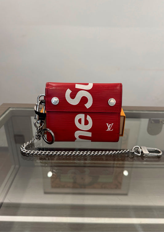 Louis Vuitton - Louis Vuitton x Supreme Chain Wallet M67540 - Cowhide leather - Red - (Small)