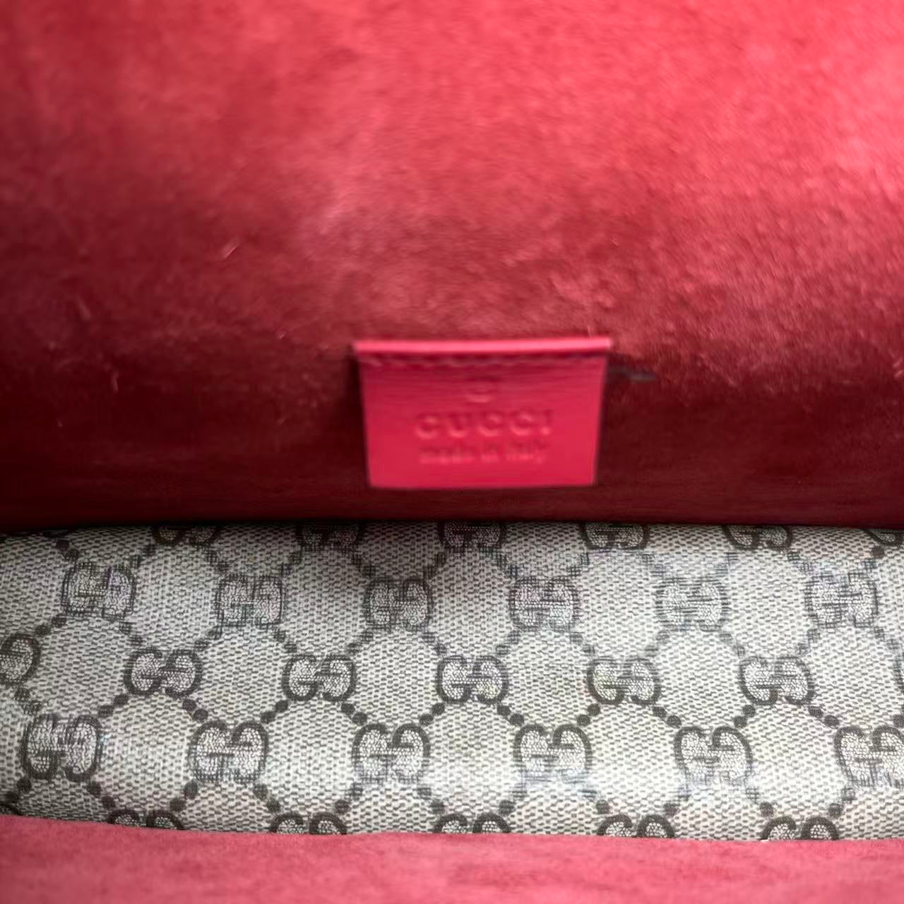 Gucci - Dionysus Medium Chain Shoulder Bag - GG Supreme canvas with suede trim - Beige and Red with Silver-Tone Hardware - (medium)